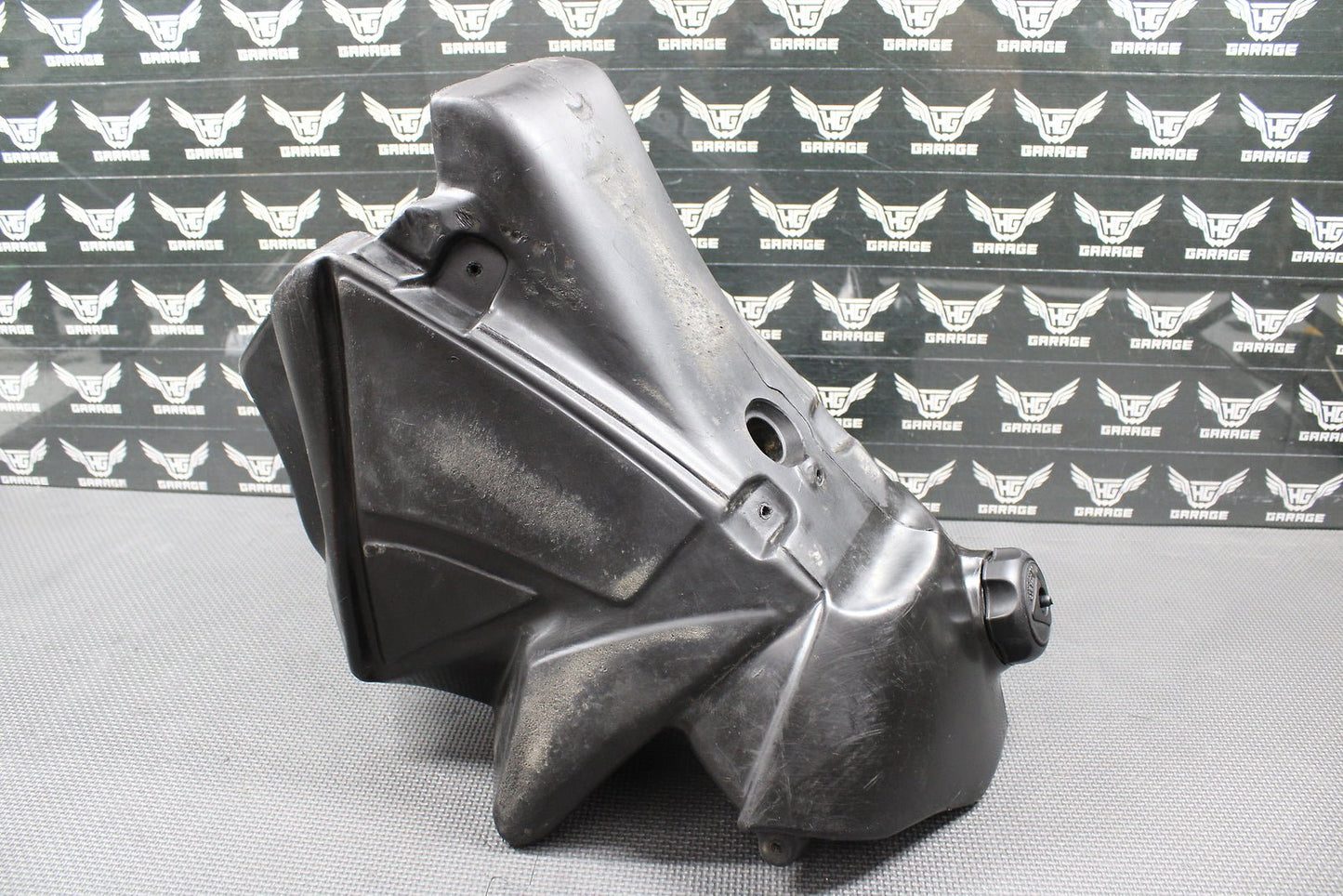 1999 KTM 125 250 300 12 LITER OEM GAS FUEL TANK CELL PETROL RESERVOIR 5230701300 - hggarage