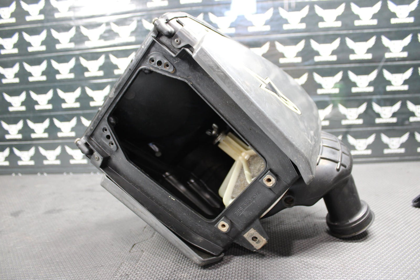 2002 Yamaha YZ426F OEM Airbox Intake Air Cleaner Case Filter Box Joint Intake - hggarage