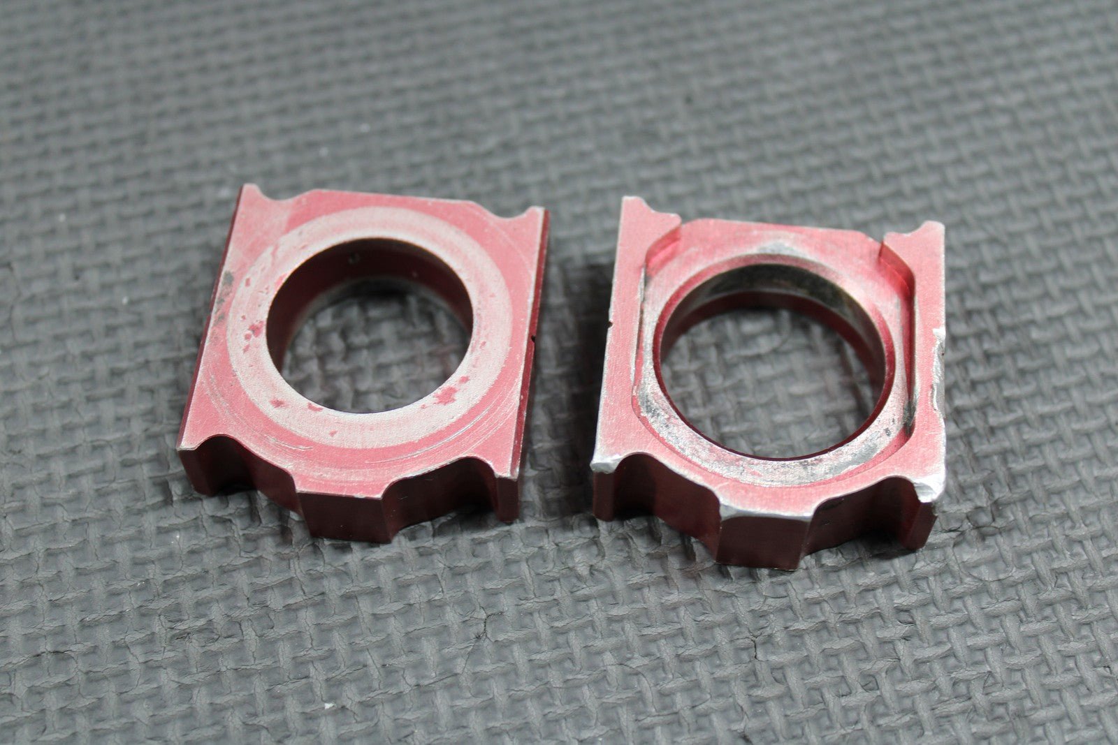 2012 HONDA CRF450R OEM REAR AXLE BACK WHEEL RIM PIVOT BOLT BLOCKS 42301 - KRN - A30 - hggarage