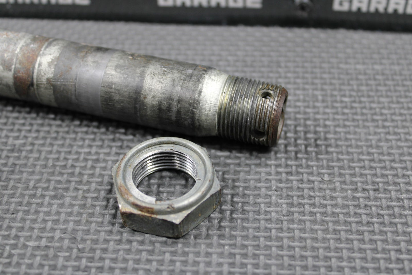 2007 KAWASAKI KX250F OEM REAR AXLE BACK WHEEL RIM PIVOT BOLT AXEL 41068 - 1466 - hggarage