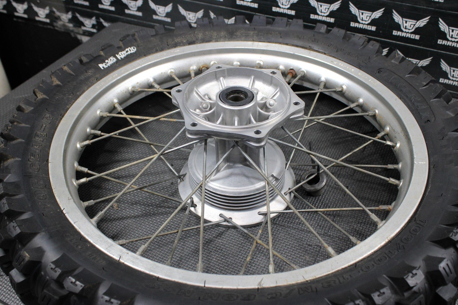 1986 KAWASAKI KDX200 OEM D.I.D 18" REAR BACK WHEEL RIM HUB READ DESC! - hggarage