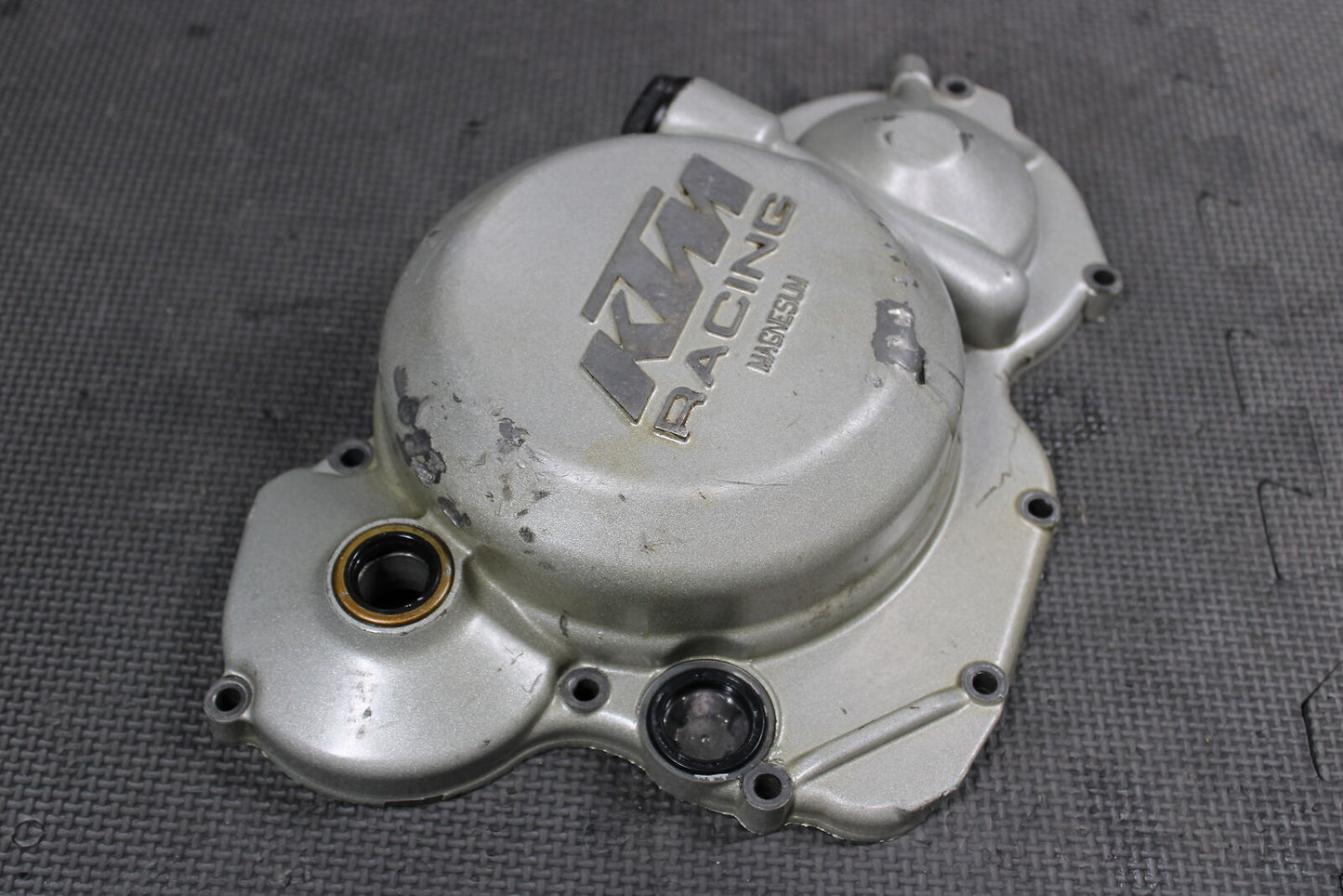 2006 KTM 450SX OEM ENGINE MOTOR SIDE CLUTCH COVER 59030025200