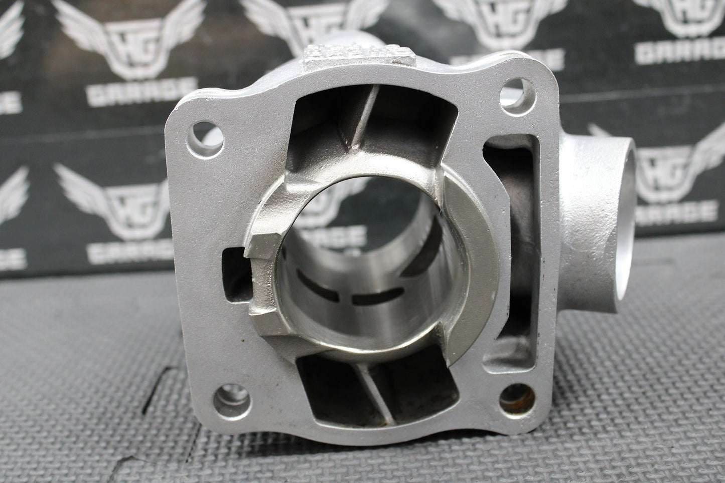 1998 97 - 01 YAMAHA YZ80 OEM CYLINDER BORE JUG TOP END 47.5MM 4ES - 11311 - 30 - 00 NICE - hggarage