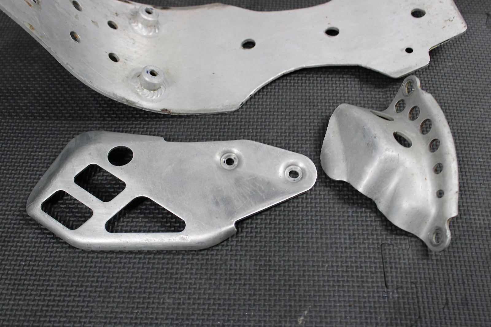 2002 YAMAHA YZ250F WORKS CONNECTION LOWER BOTTOM SKID PLATE GUARD SHIELD 5SG - 211 - hggarage