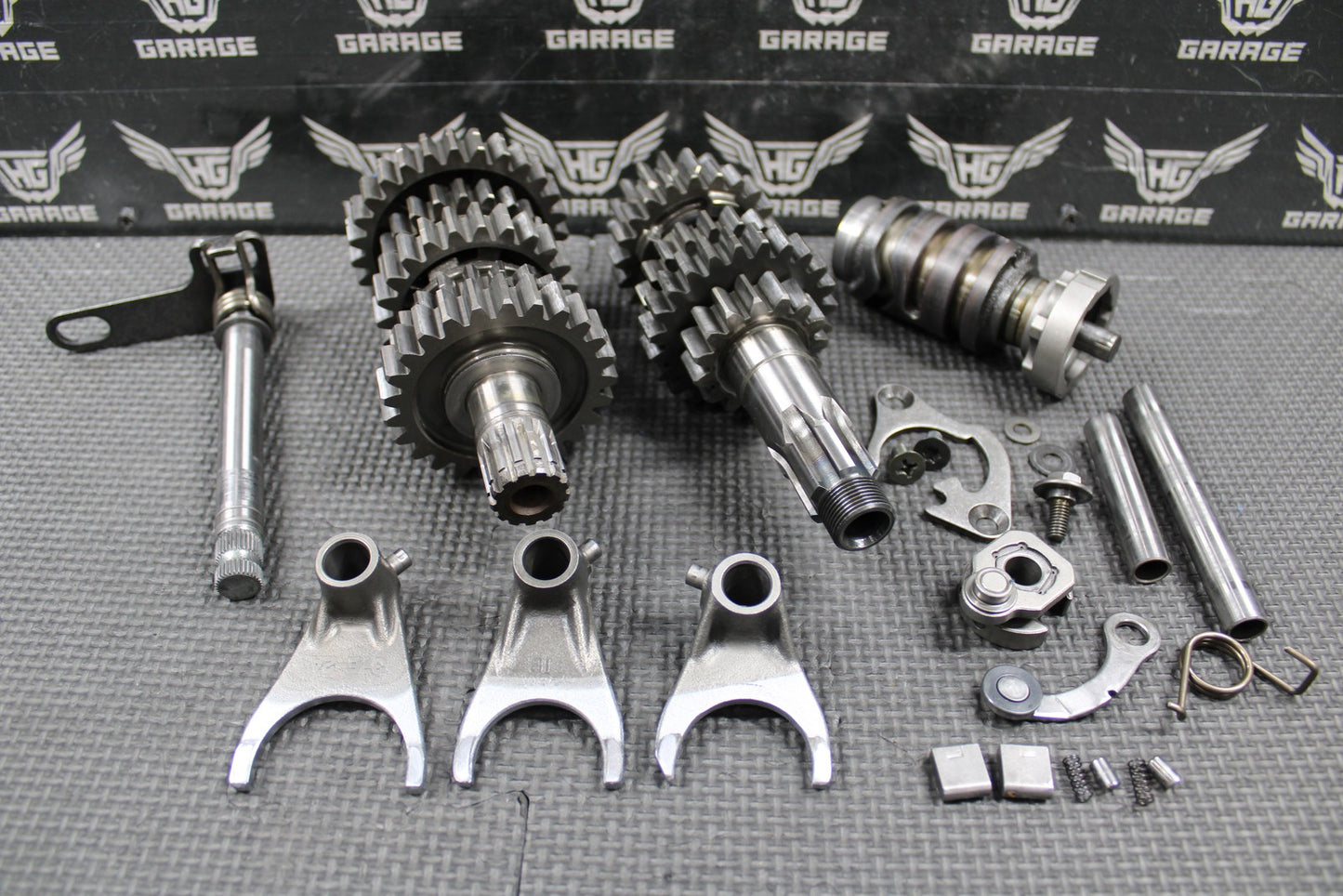47395923