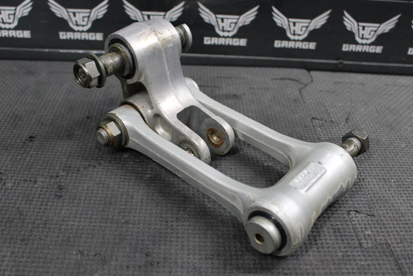 2006 Yamaha YZ450F OEM Rear Shock Linkage Links 5XC - 2217A - 90 - 00 - hggarage