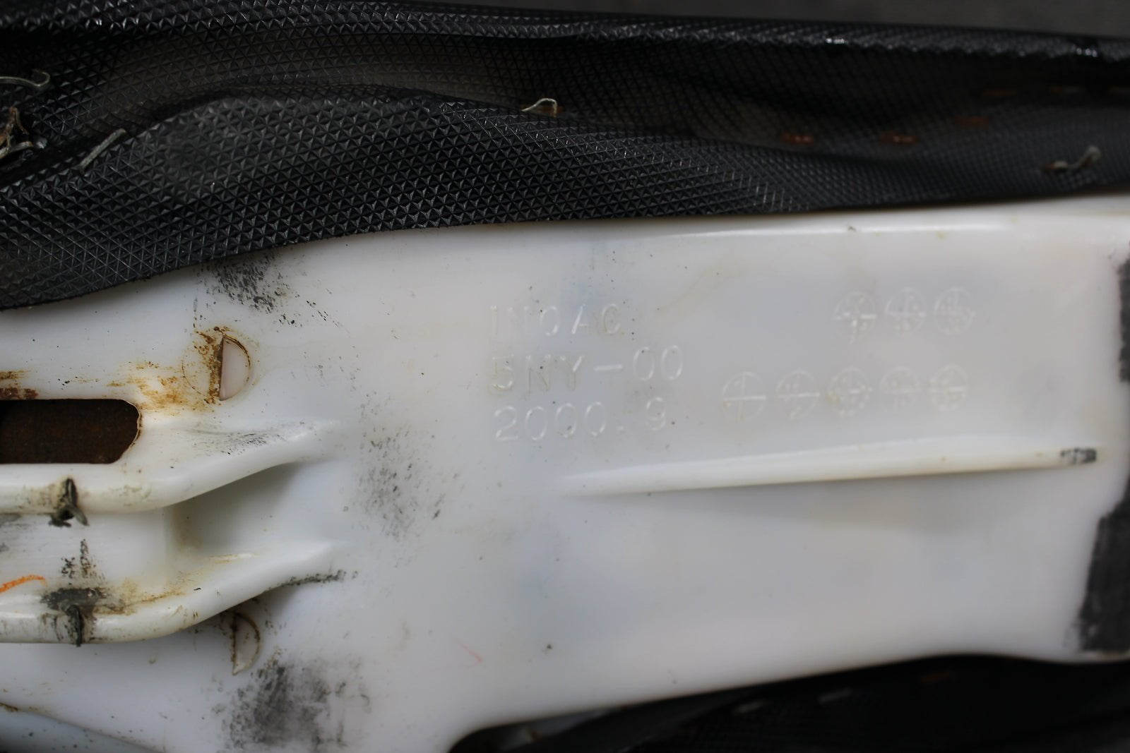 2011 Yamaha 09 - 11 YZ125 YZ250 OEM Seat Saddle 1C3 - 24770 - H2 - 00 - hggarage