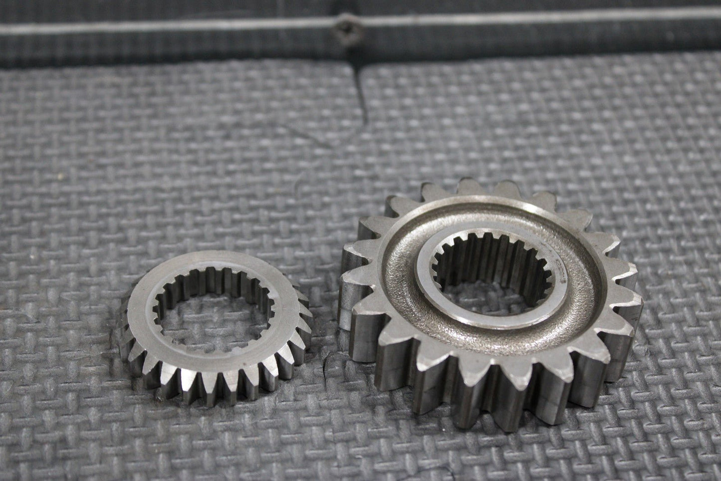 1997 92 - 98 KAWASAKI KX250 OEM CRANKSHAFT CRANK SHAFT PRIMARY DRIVE SPUR GEARS - hggarage