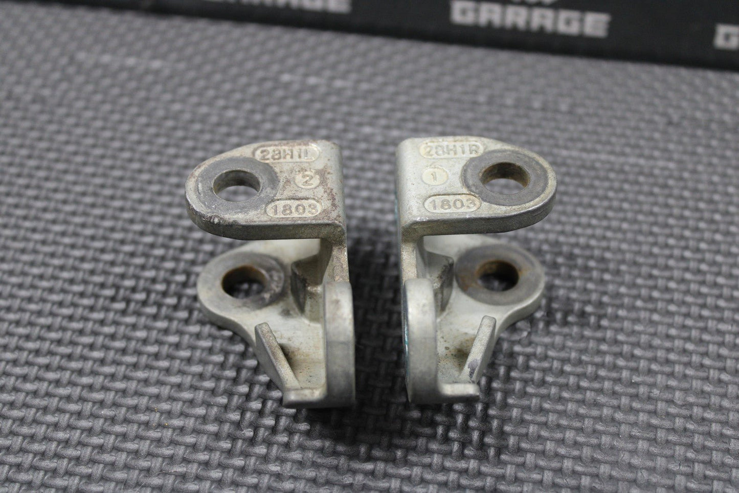 2019 SUZUKI RMZ250 RMZ450 OEM RIGHT LEFT FOOTPEG FOOTREST MOUNTING BRACKETS - hggarage