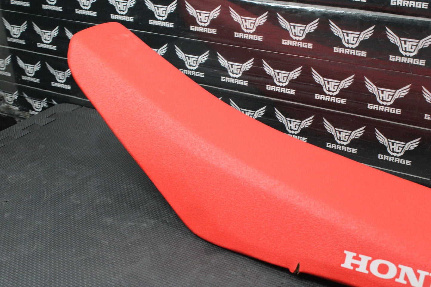 2018 HONDA 18 - 21 CRF250R OEM SEAT SADDLE CUSHION COVER 77100 - MKE - A02ZA - hggarage