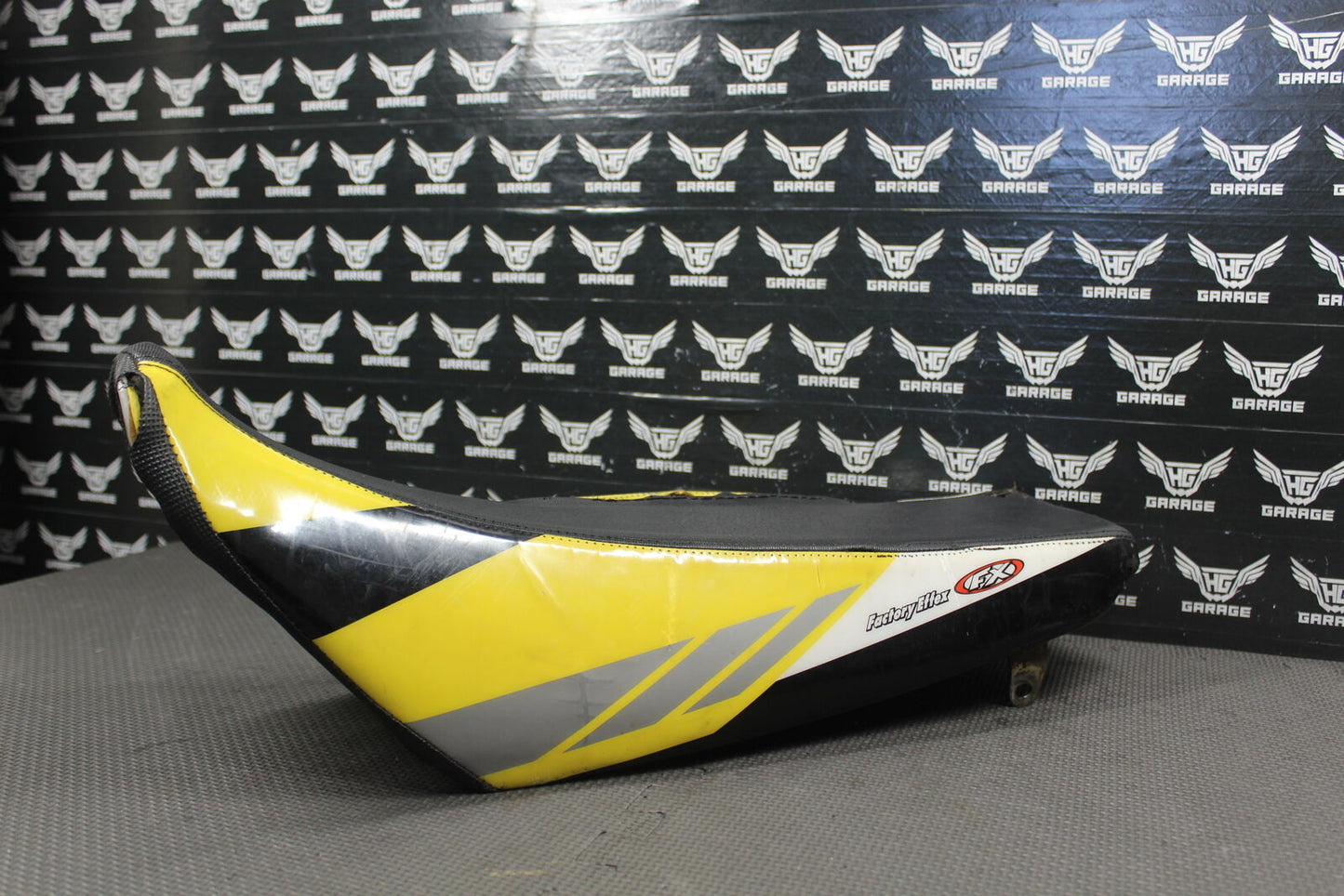 2003 SUZUKI RM100 SEAT SADDLE FOAM COVER KK530-66105-8MA