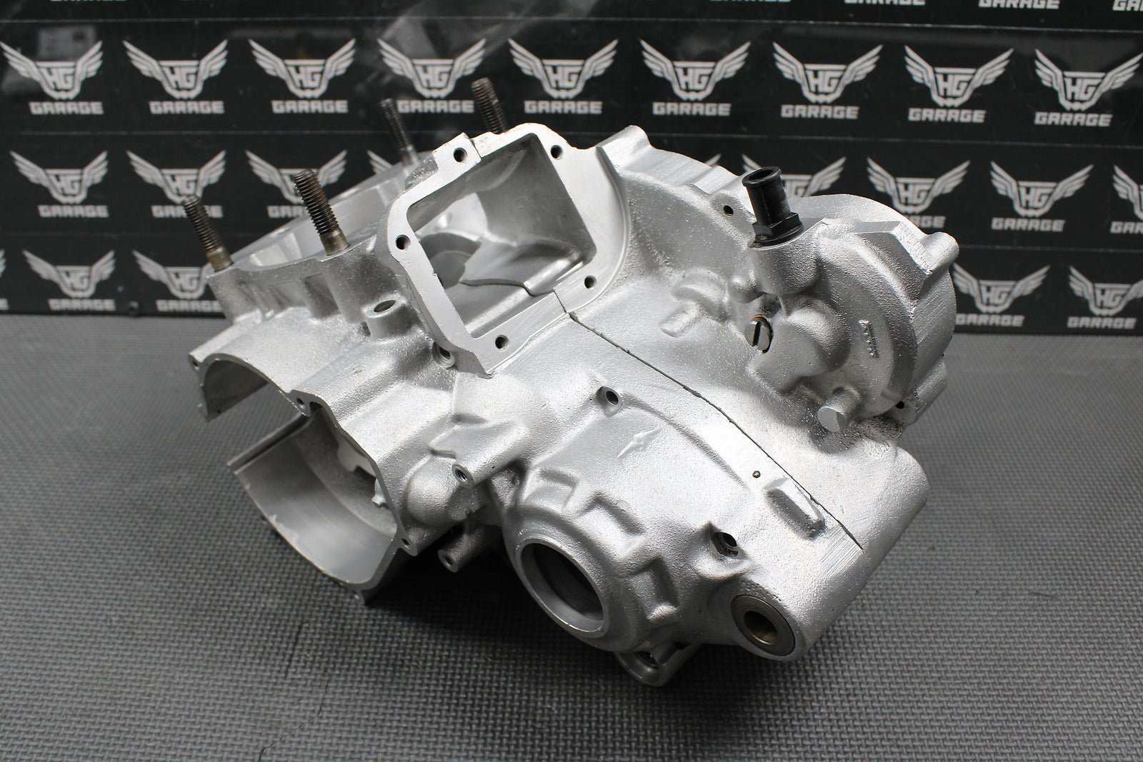 1991 KTM 300 EXC OEM LEFT RIGHT ENGINE MOTOR CRANKCASE CRANK CASES 54630004200 - hggarage