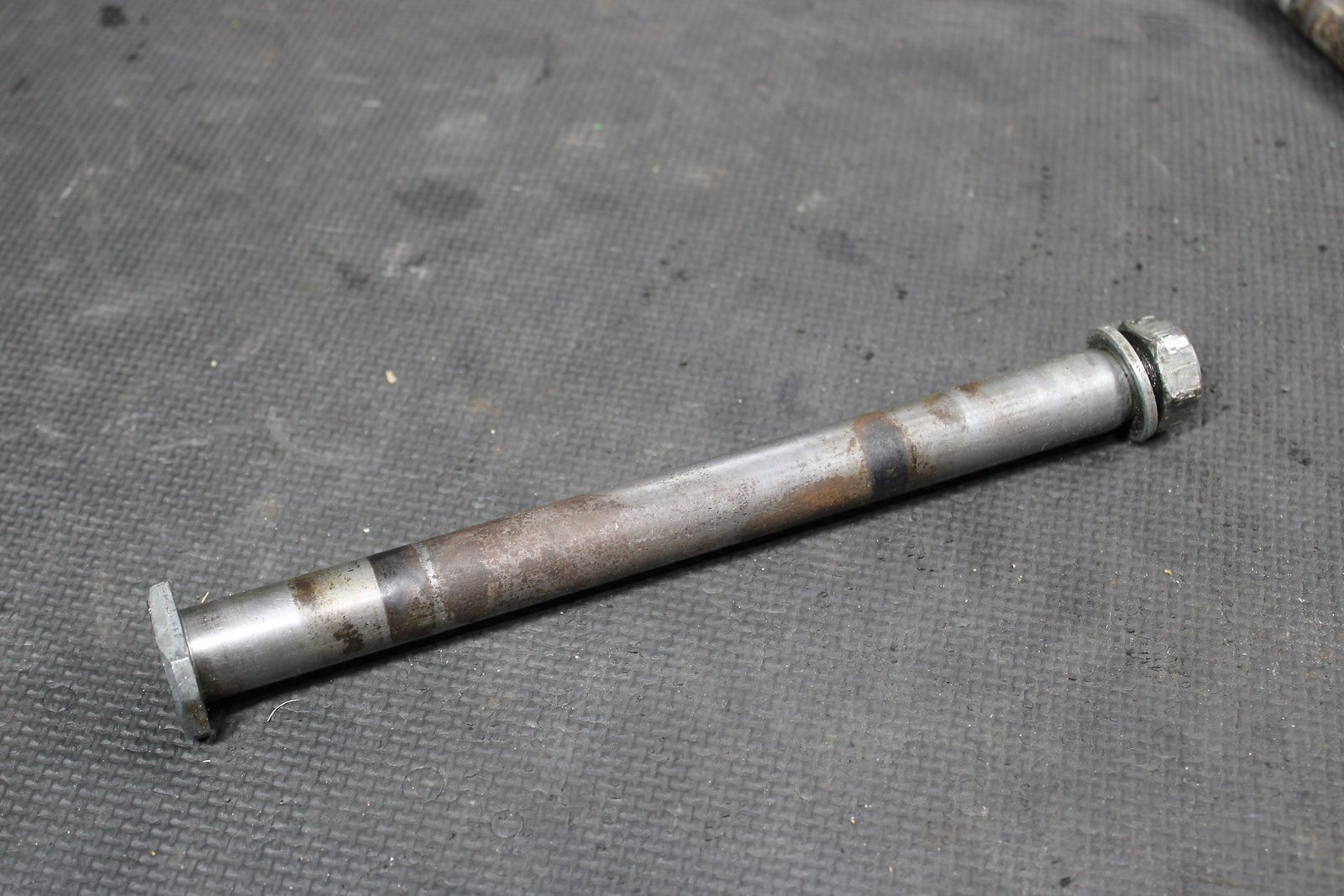2007 YAMAHA YZ450F OEM FRONT REAR AXLE BACK WHEEL RIM SWINGARM PIVOT BOLT AXLES - hggarage