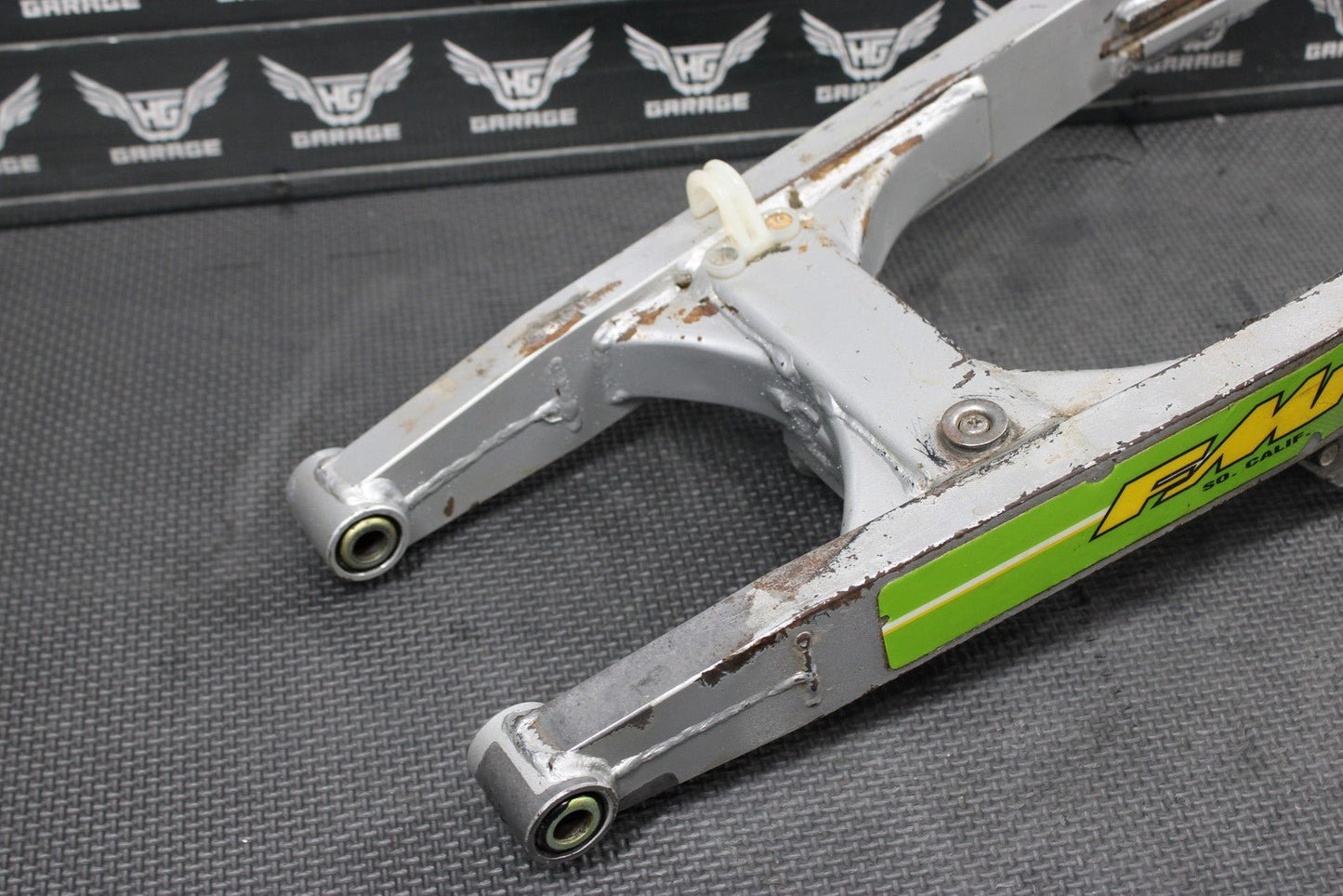 2004 KAWASAKI 02 - 22 KX65 OEM REAR SWINGARM SWING ARM SUSPENSION 3080 - 5132 - hggarage
