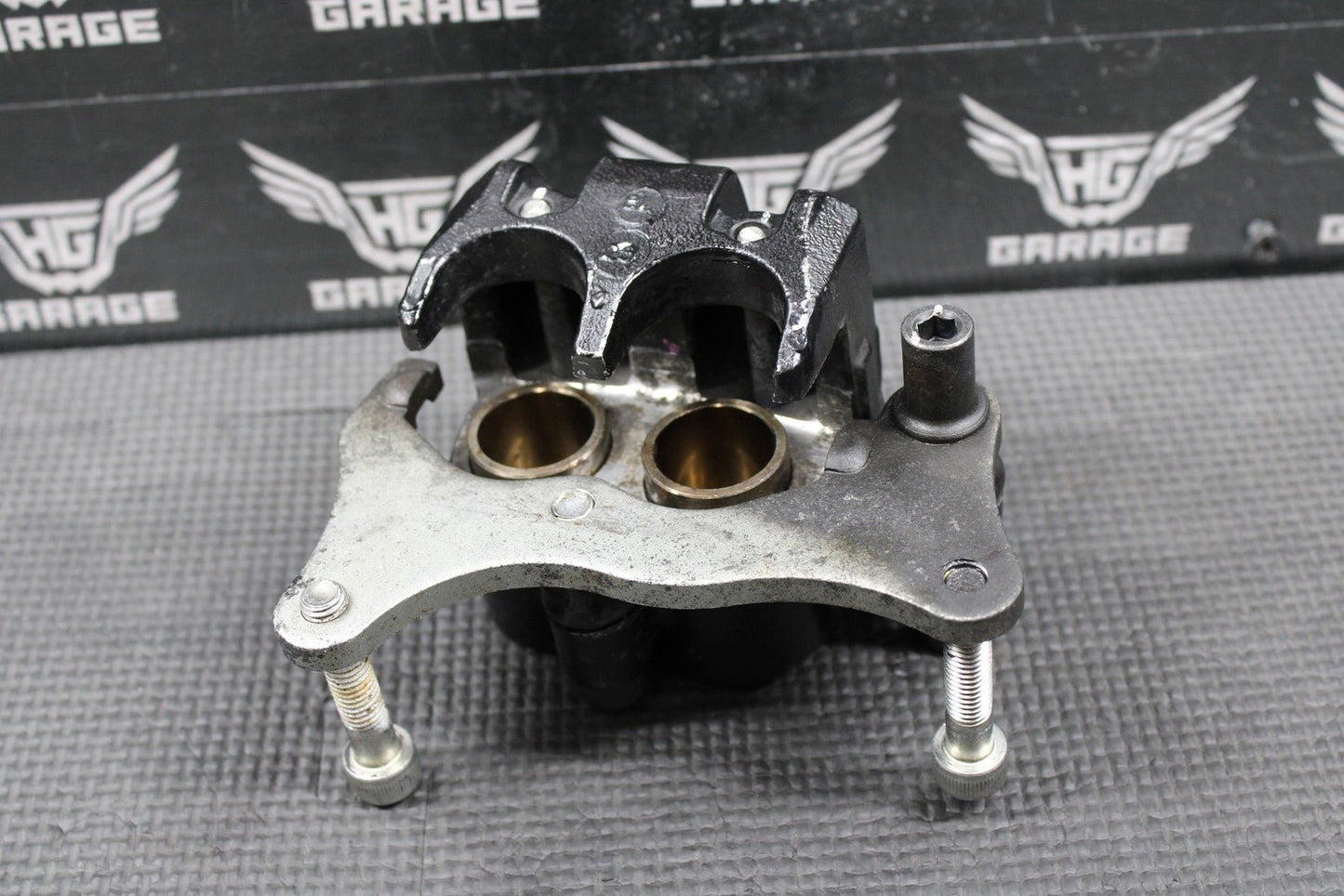 2009 2010 KAWASAKI KLX250SF OEM FRONT BRAKE CALIPER & BRACKET 43080 - 0064 - 25S - hggarage