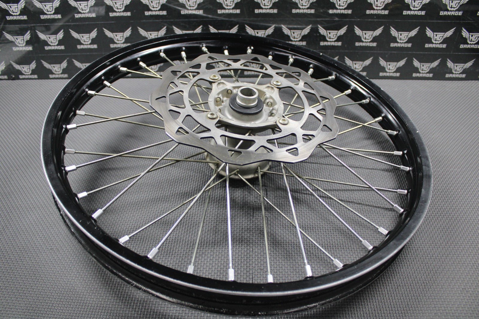 2020 SUZUKI RMZ250 RMZ450 OEM BLACK FRONT WHEEL RIM HUB ROTOR 54100 - 37K00 GOOD! - hggarage