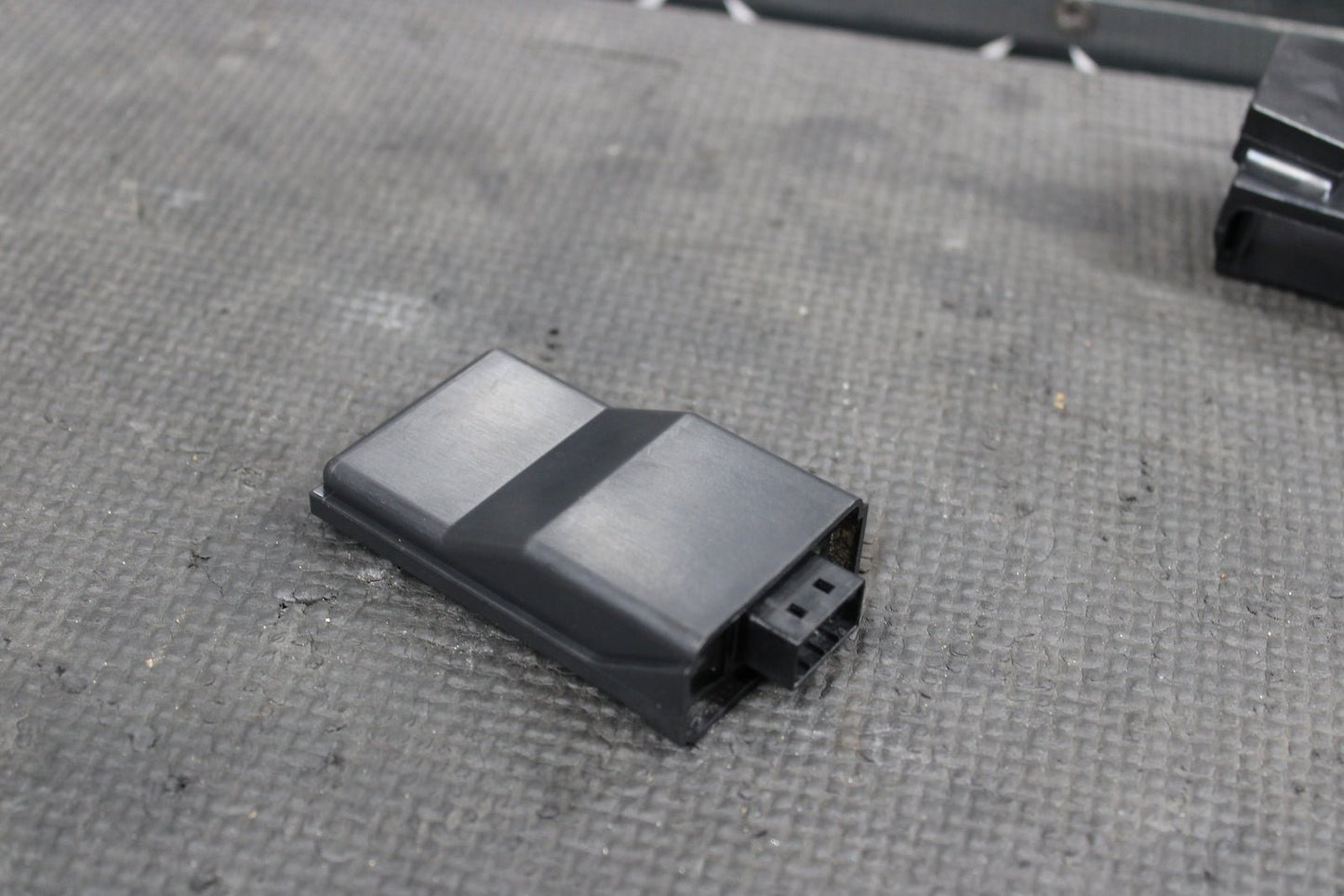 2022 YAMAHA YZ450FX OEM COMMUNICATION CONTROL UNIT ECU CDI BR9 - 85810 - 01 - 00 - hggarage