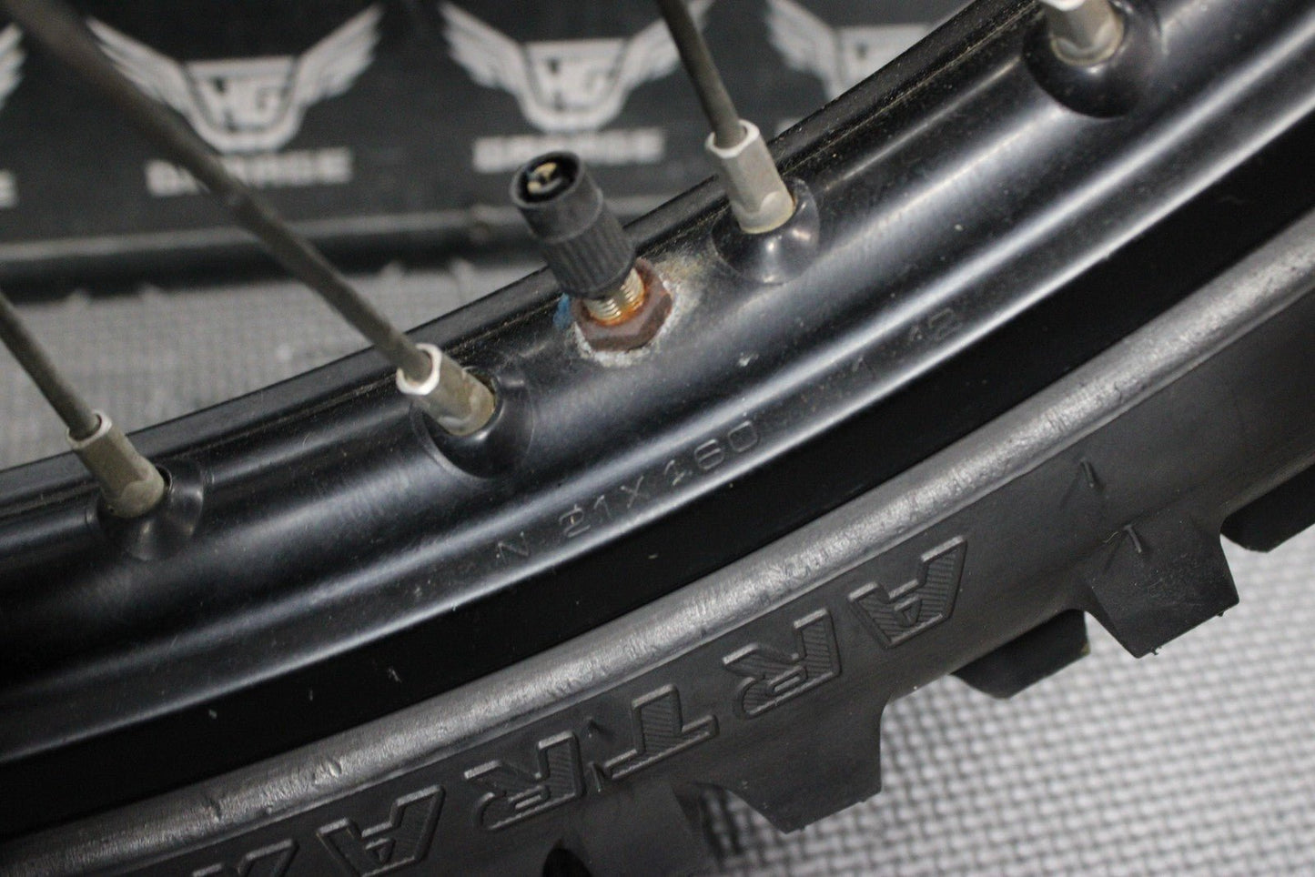 2014 KAWASAKI KX250F 10 - 18 OEM FRONT WHEEL RIM HUB SPOKES ASSEMBLY BLACK - hggarage
