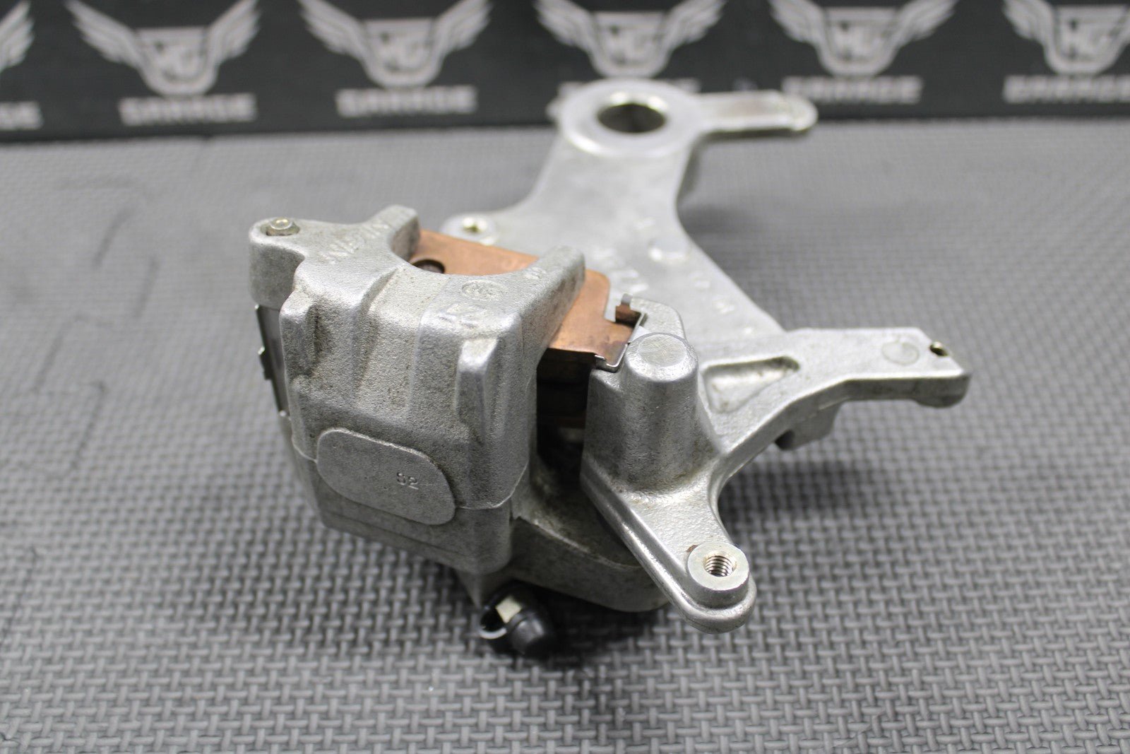 1997 HONDA 97 - 99 CR250R OEM NISSIN REAR BACK BRAKE CALIPER 43150 - KZ3 - B01 NICE! - hggarage