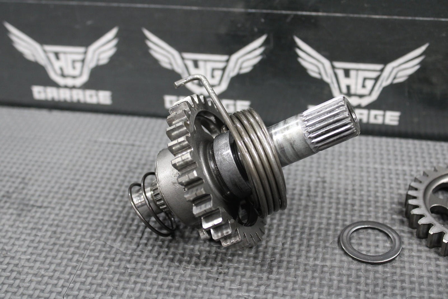 2000 HONDA CR125R OEM KICKSTART KICK START SHAFT W IDLER GEAR 28251 - KZ4 - 000 - hggarage