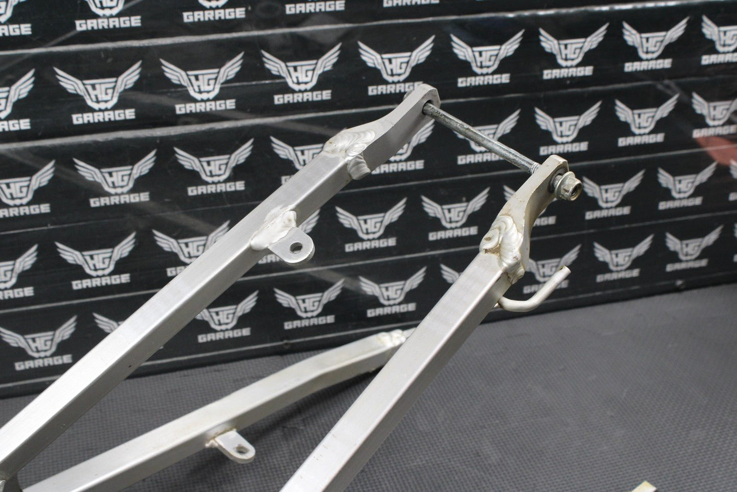 2000 SUZUKI 00 - 04 DRZ400 OEM REAR BACK SUB FRAME SUBFRAME 41200 - 29F00 - hggarage