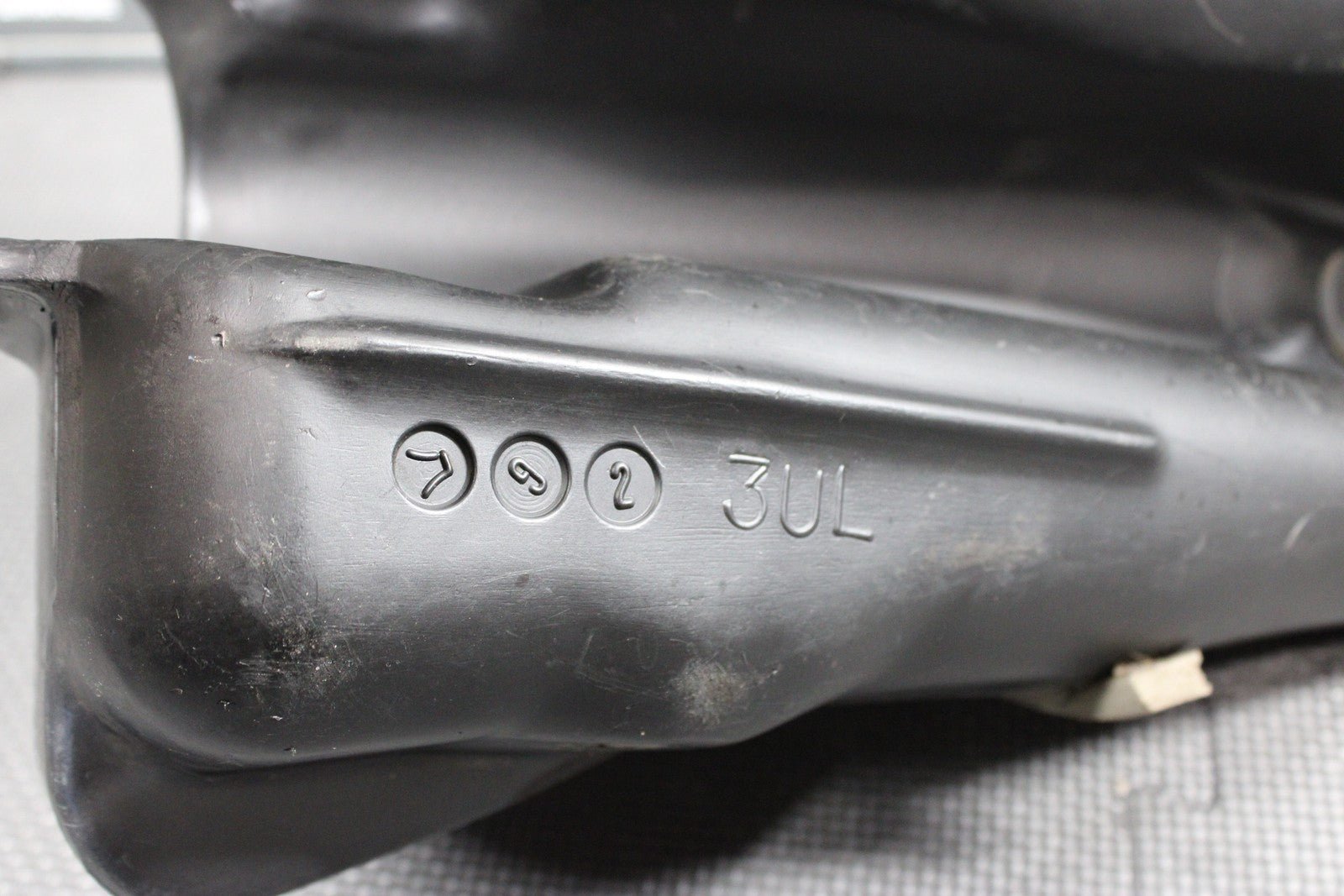 1997 YAMAHA RT100 90 - 00 OEM GAS FUEL TANK CELL PETROL RESERVOIR 3UL - 24110 - 00 - 00 - hggarage