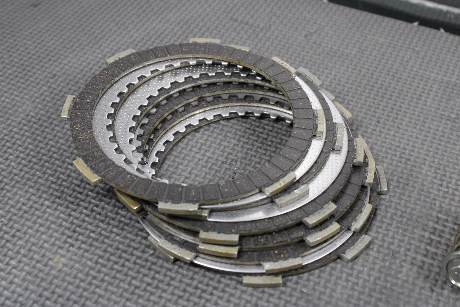 2012 KAWASAKI KX100 KX85 OEM COMPLETE CLUTCH W PLATES BASKET PRESSURE PLATE HUB - hggarage