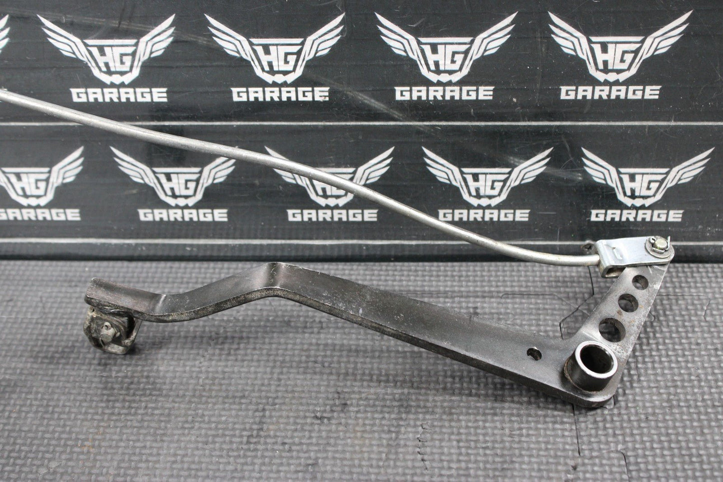 2000 YAMAHA TTR125 TR125L OEM RIGHT REARSET BRAKE FOOT PEDAL 5HP - 27200 - 00 - 00 - hggarage