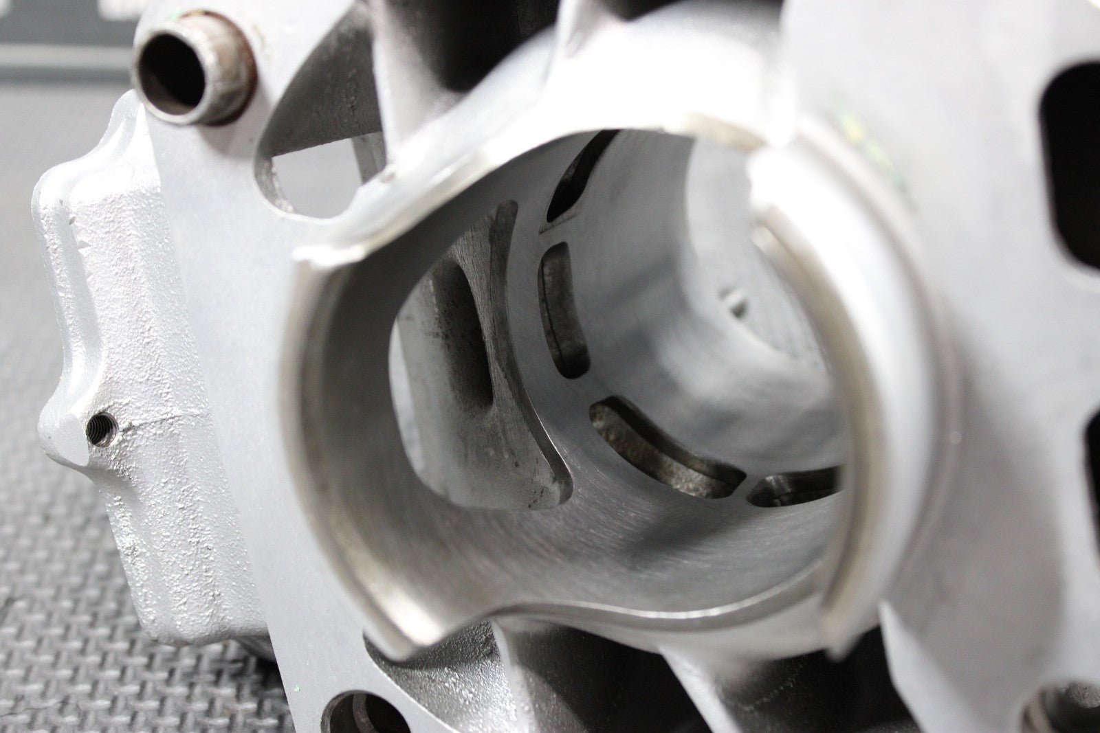 2001 YAMAHA YZ250 OEM SLEEVED STD 66.40MM ENGINE CYLINDER JUG BARREL BORE TOPEND - hggarage