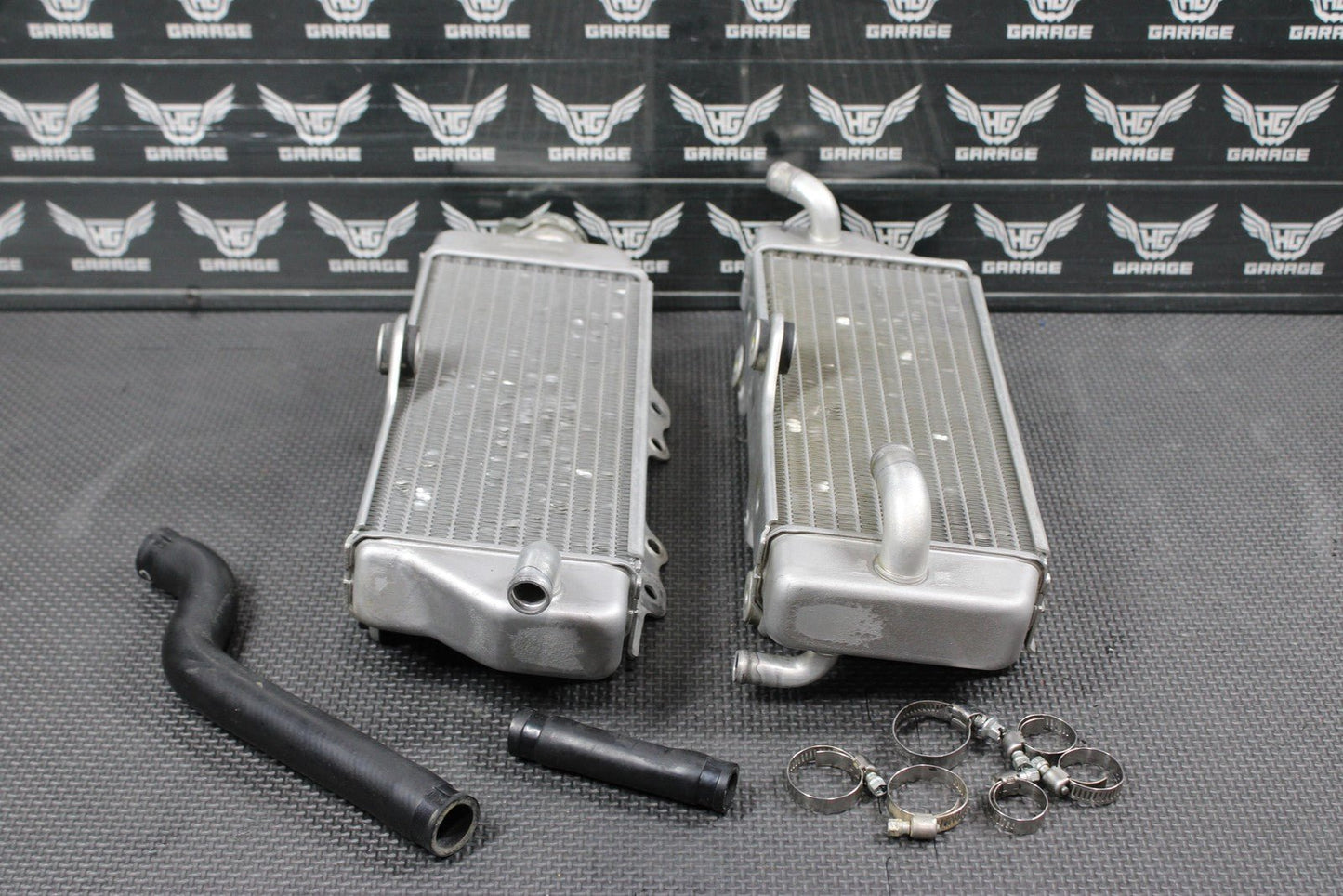 2005 YAMAHA 03 - 05 YZ450F OEM LEFT RIGHT ENGINE COOLING COOLER RADIATORS MINT! - hggarage
