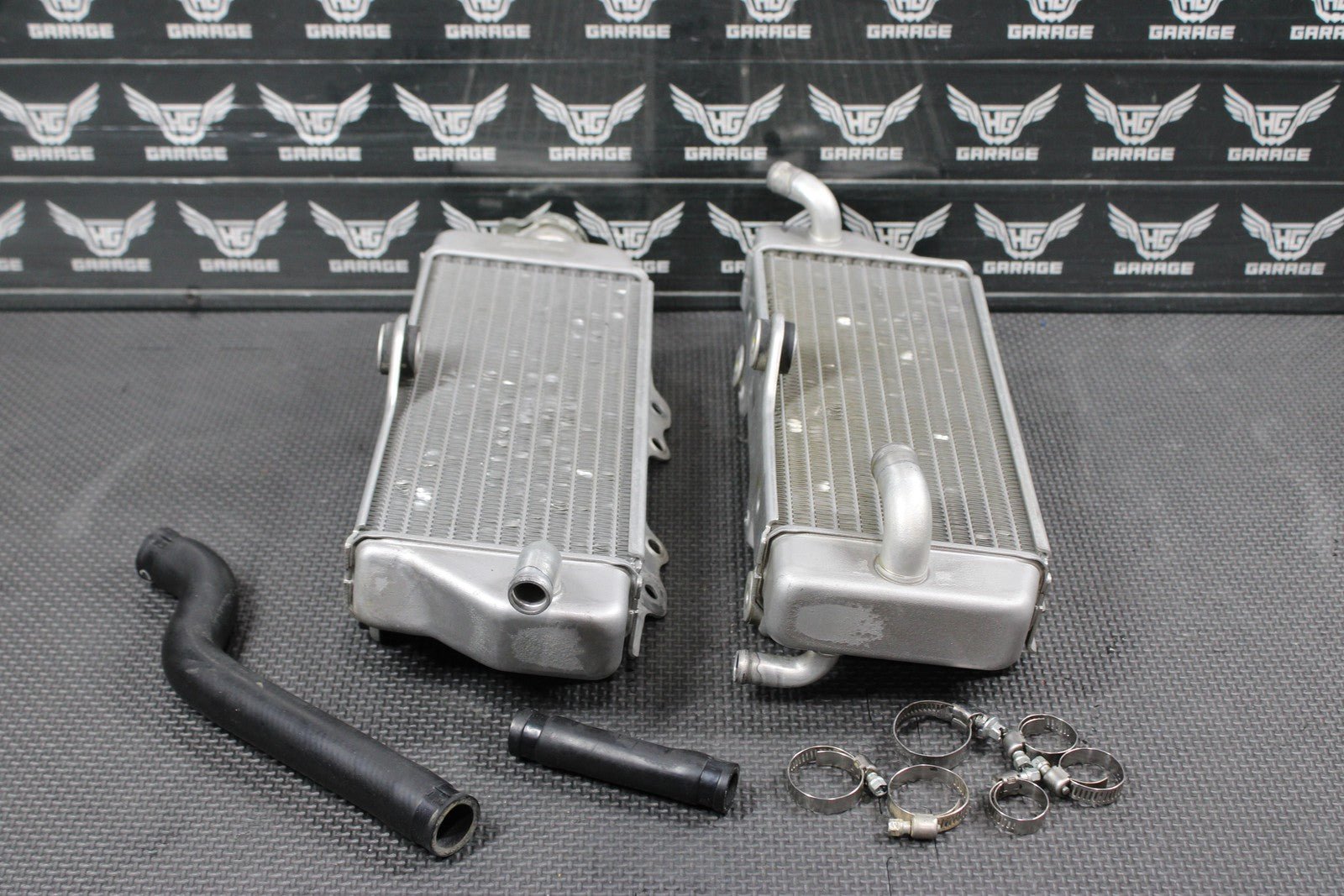 2005 YAMAHA 03 - 05 YZ450F OEM LEFT RIGHT ENGINE COOLING COOLER RADIATORS MINT! - hggarage