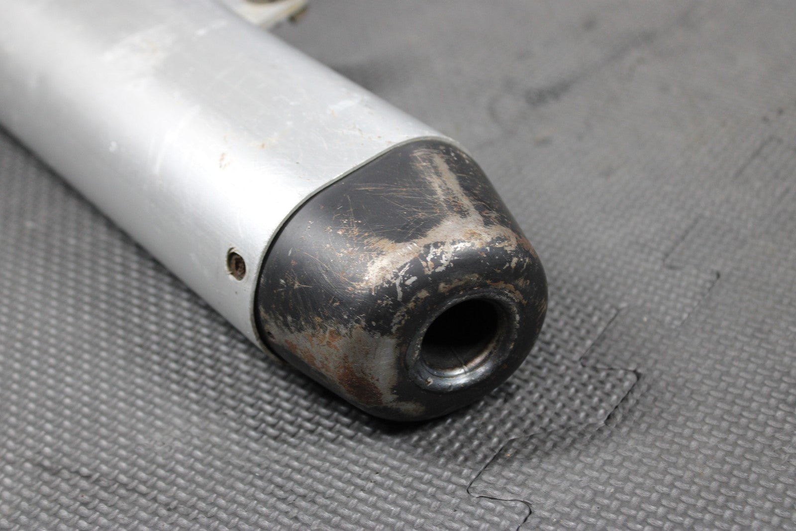 2001 KAWASAKI 01 - 05 KX100 KX85 OEM MUFFLER EXHAUST SILENCER SLIP ON PIPE 18100 - 1 - hggarage
