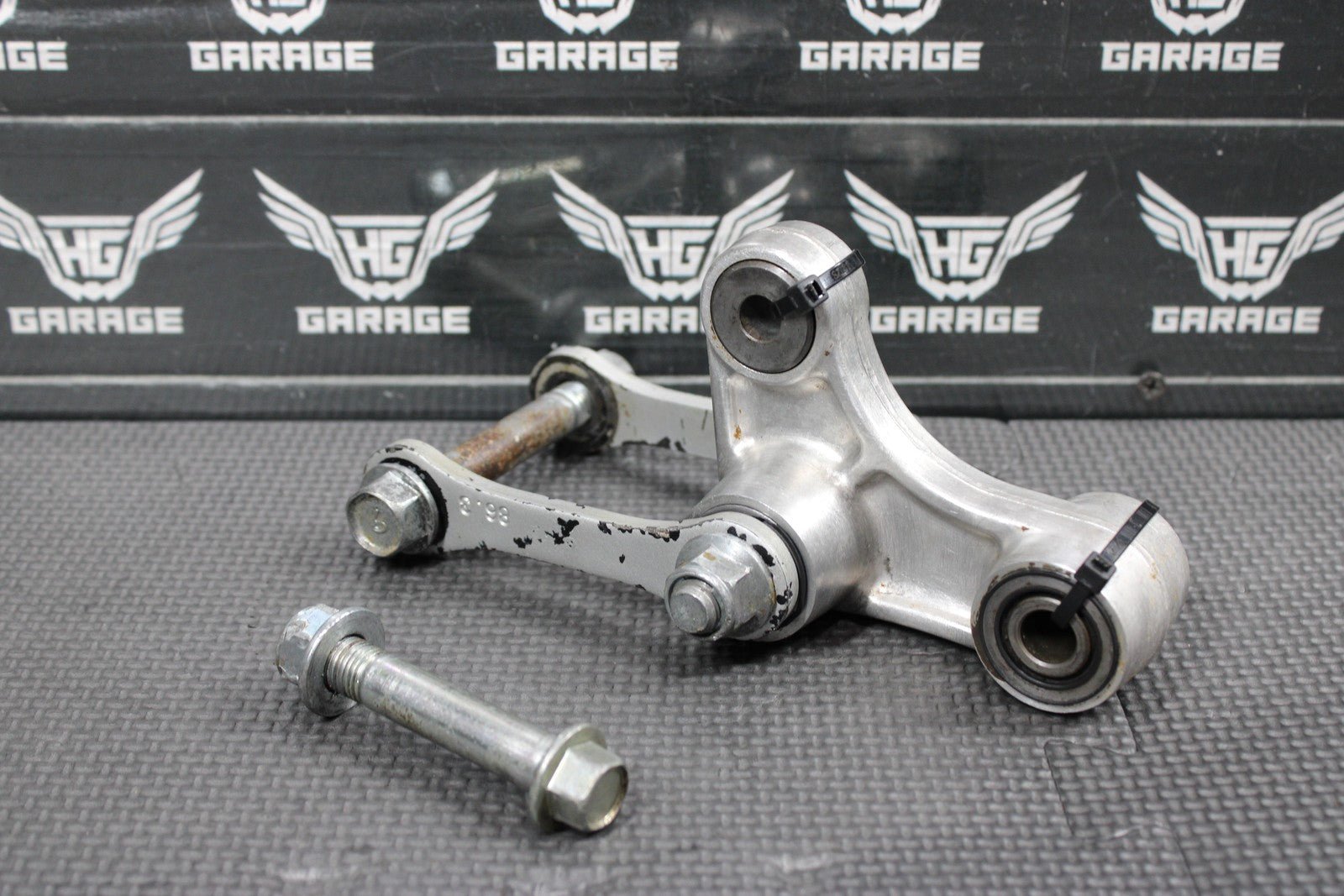 2003 KAWASAKI KX65 02 - 22 OEM REAR SHOCK LINKAGE LINKS 39007 - 1299 46102 - 1432 - hggarage