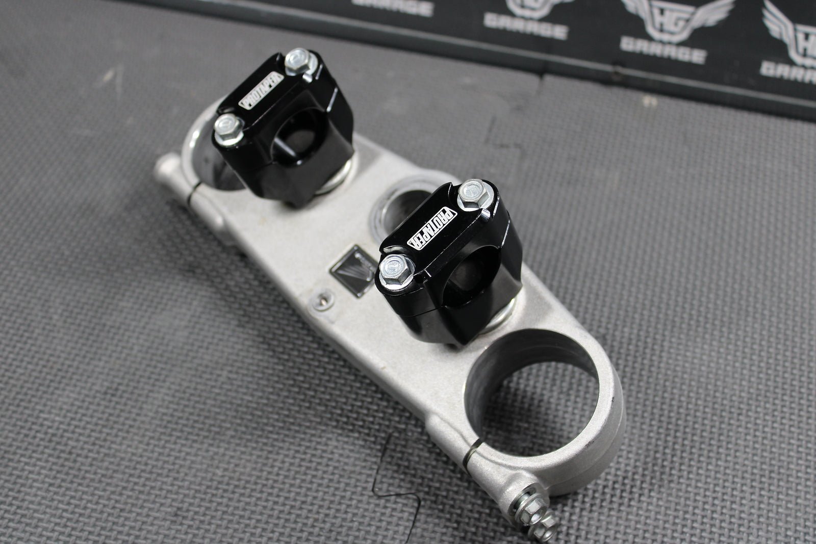 2007 Honda CRF250R CRF450R OEM Forks Upper Triple Tree Clamp Upper Tree - hggarage