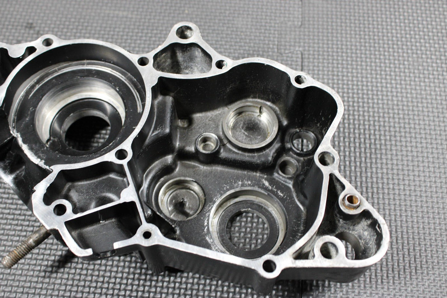 1991 HONDA CR80R OEM LEFT ENGINE MOTOR CRANKCASE CRANK CASES BLOCK - hggarage