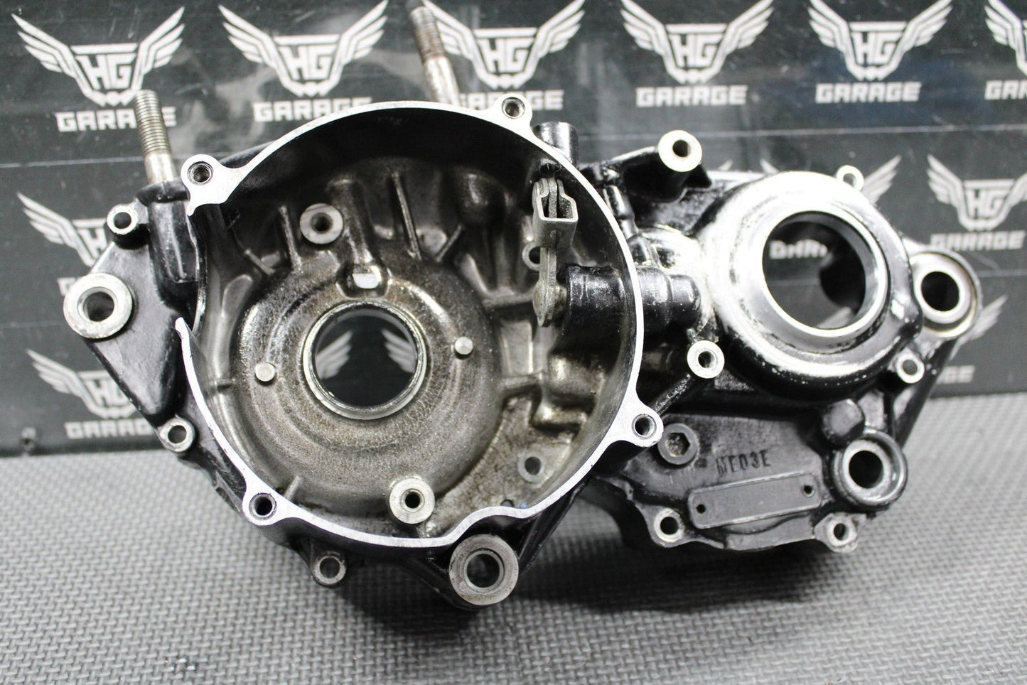 1988 HONDA CR250R OEM LEFT ENGINE MOTOR CRANKCASE CRANK CASE 112A0 - KS7 - 831 NICE! - hggarage