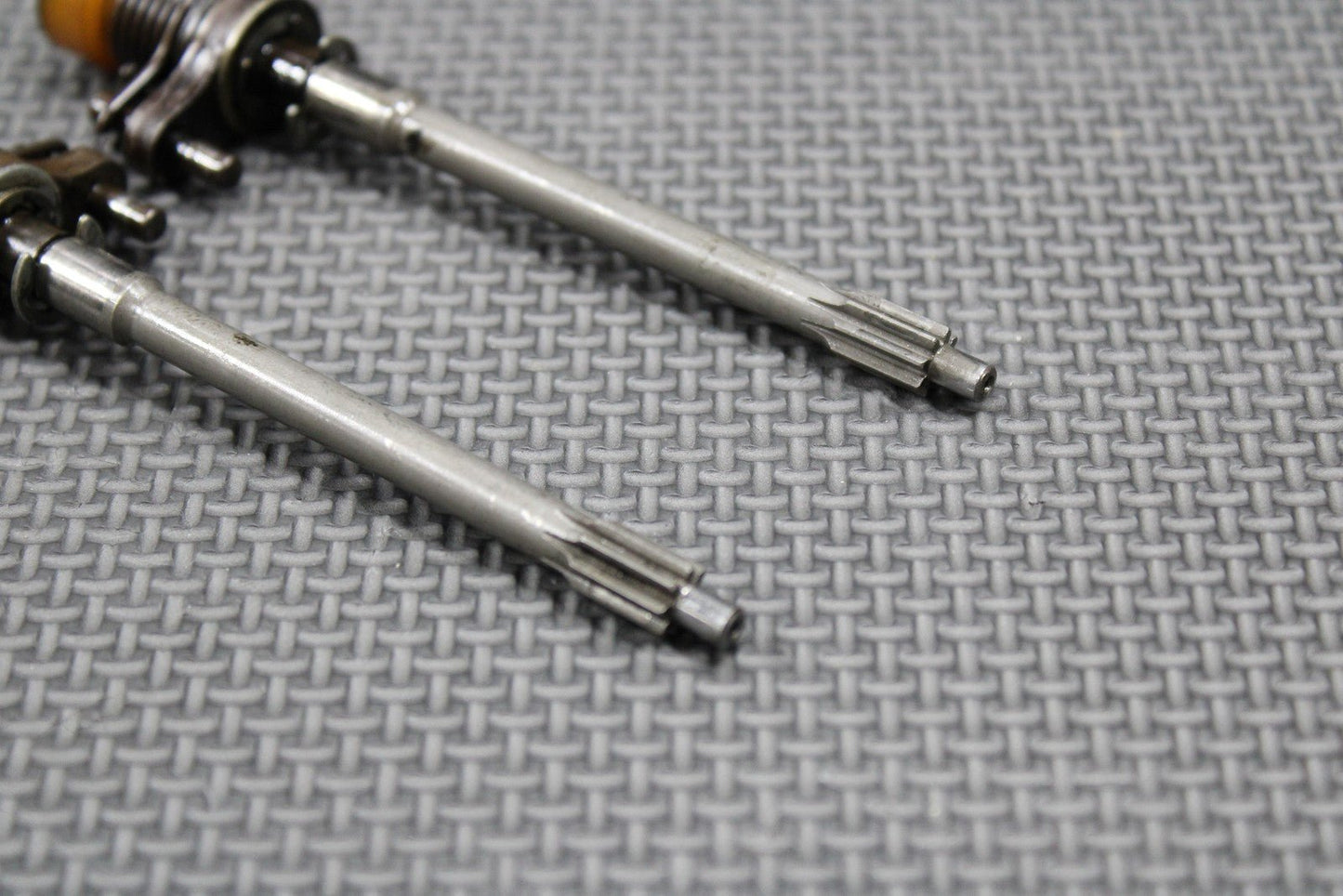 1988 HONDA CR250R OEM EXHAUST POWER VALVE POWERVALVE ARM SHAFT TOP END SET NICE! - hggarage