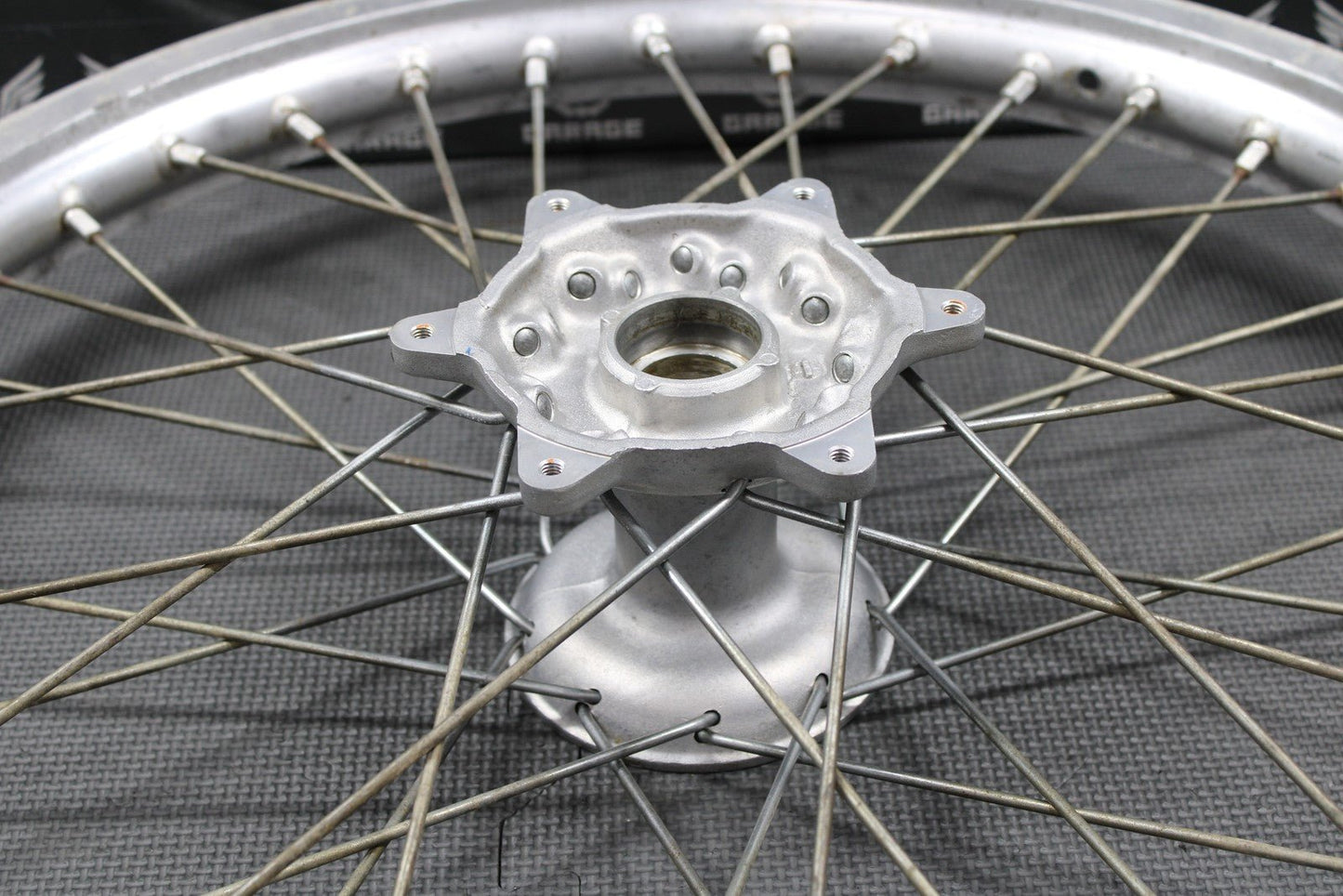 1999 SUZUKI 97 - 00 RM125 RM250 OEM 21" FRONT WHEEL RIM HUB 54111 - 36E10 55311 - 36E0 - hggarage