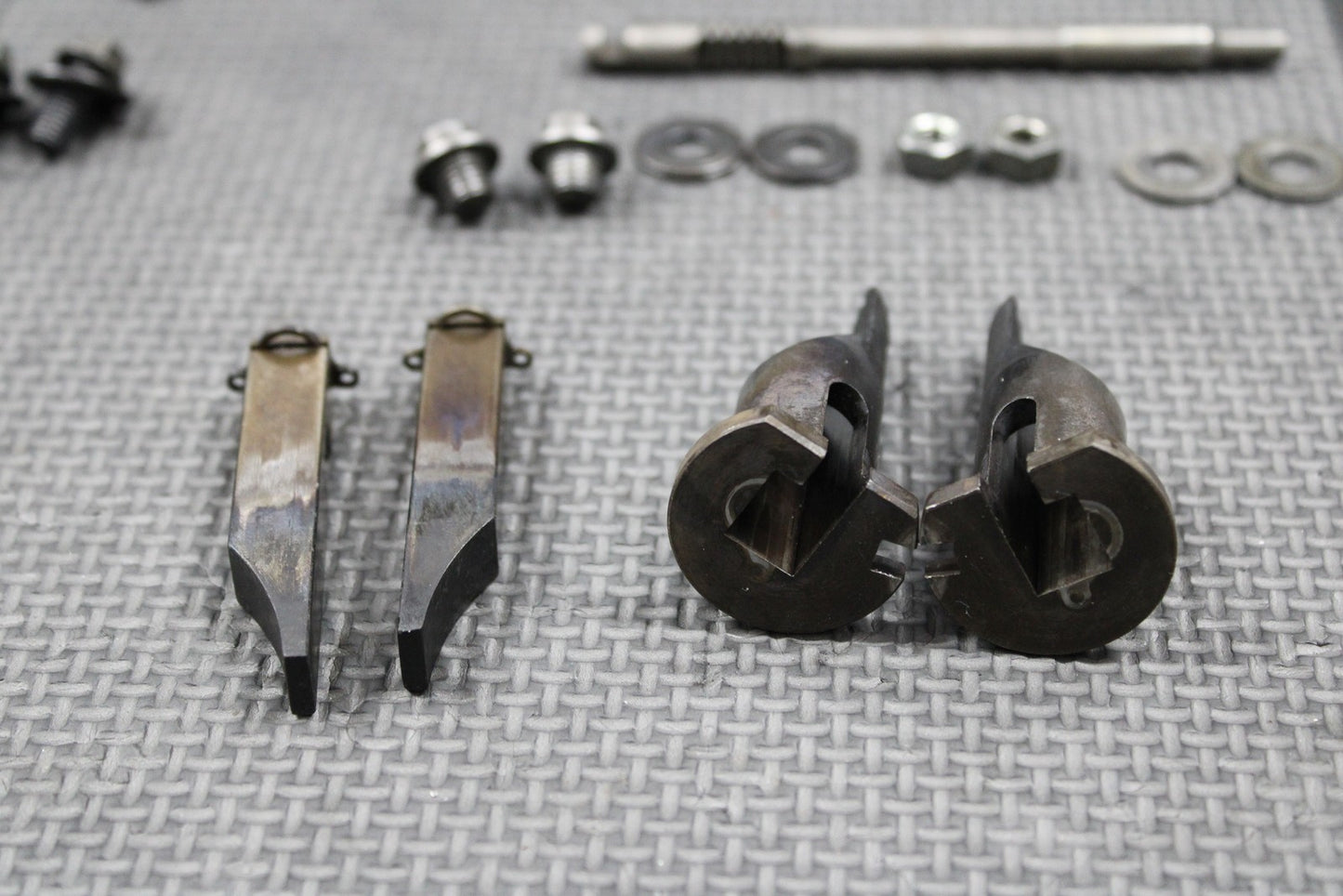 1988 HONDA CR250R OEM EXHAUST POWER VALVE POWERVALVE ARM SHAFT TOP END SET NICE! - hggarage