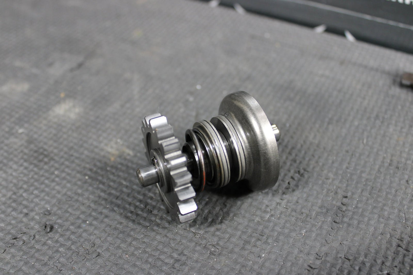 1995 KAWASAKI KX125 OEM ENGINE POWERVALVE EXHUAST VALVE LINKAGE GOVERNOR - hggarage