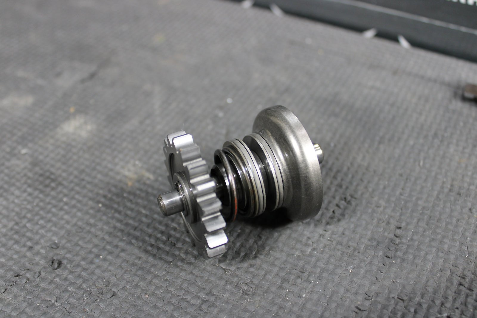 1995 KAWASAKI KX125 OEM ENGINE POWERVALVE EXHUAST VALVE LINKAGE GOVERNOR - hggarage