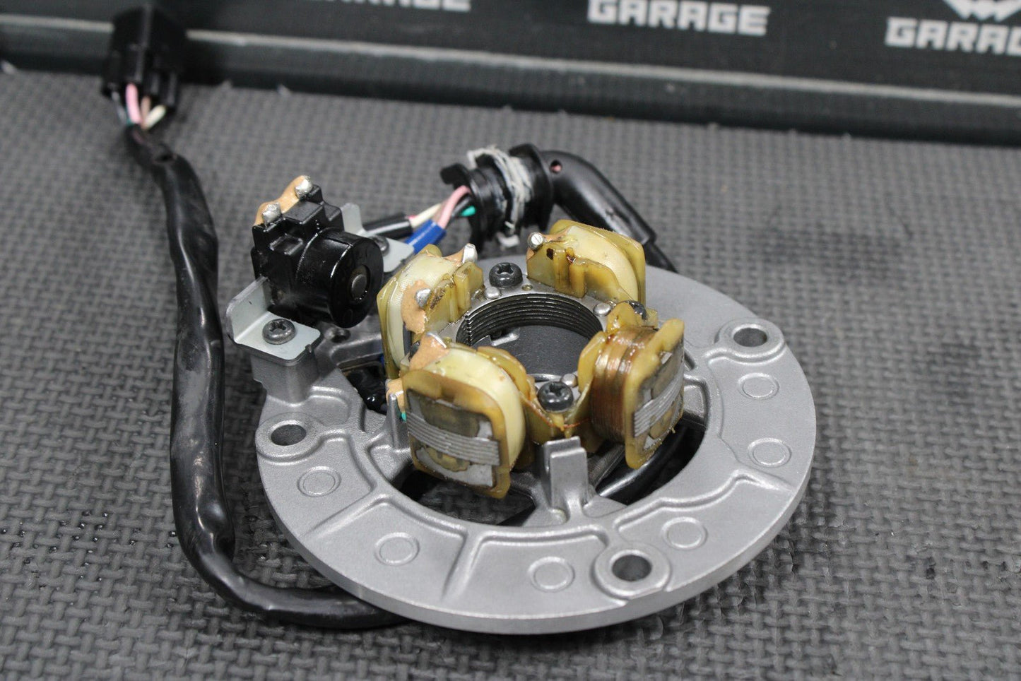 2006 06 - 09 YAMAHA YZ250F STATOR MAGNETO ROTOR FLYWHEEL 17D - 85550 - 10 - 00 GOOD! - hggarage