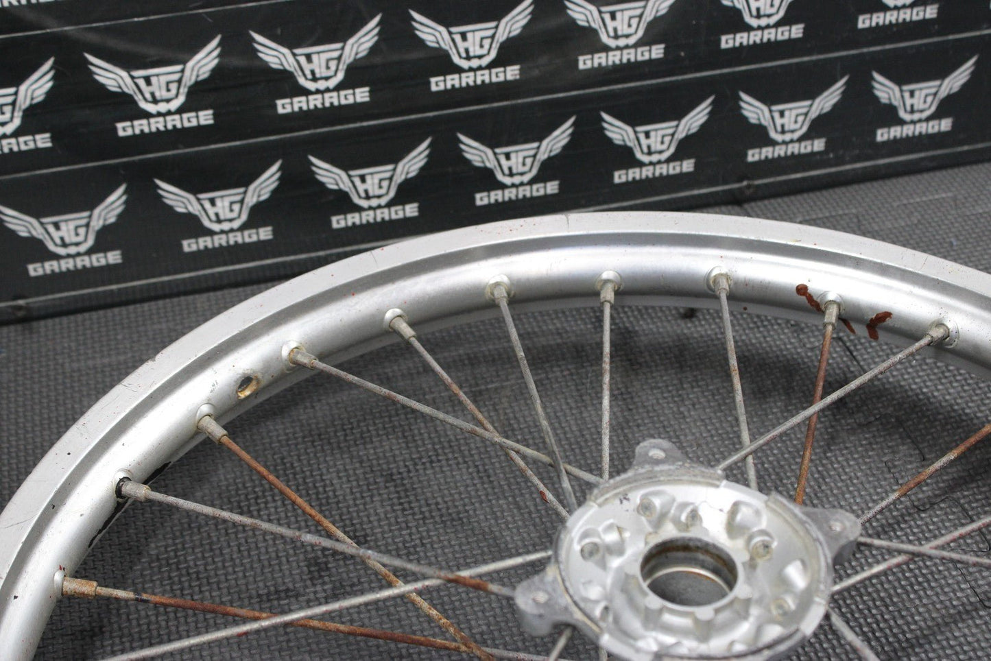 2001 HONDA 96 - 02 CR80RB 19" BIGWHEEL OEM FRONT WHEEL RIM HUB 44650 - GBF - 861 - hggarage