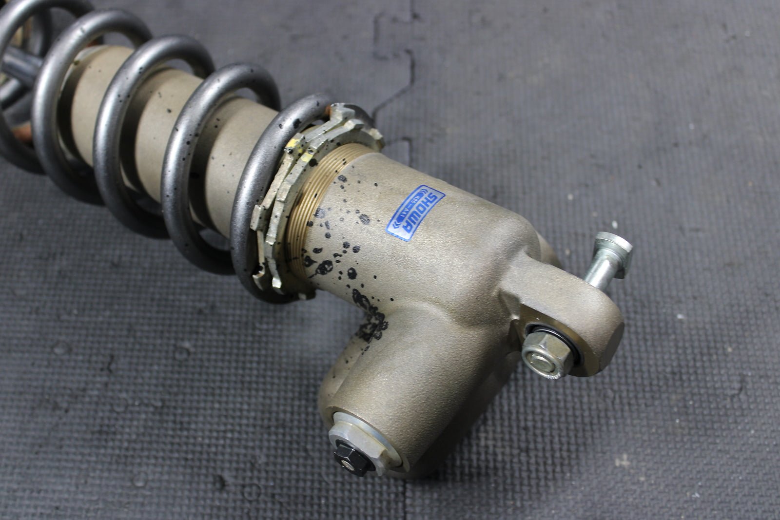 2019 HONDA CRF250R OEM REAR BACK SHOCK ABSORBER SUSPENSION 52400 - K95 - A41 GOOD! - hggarage