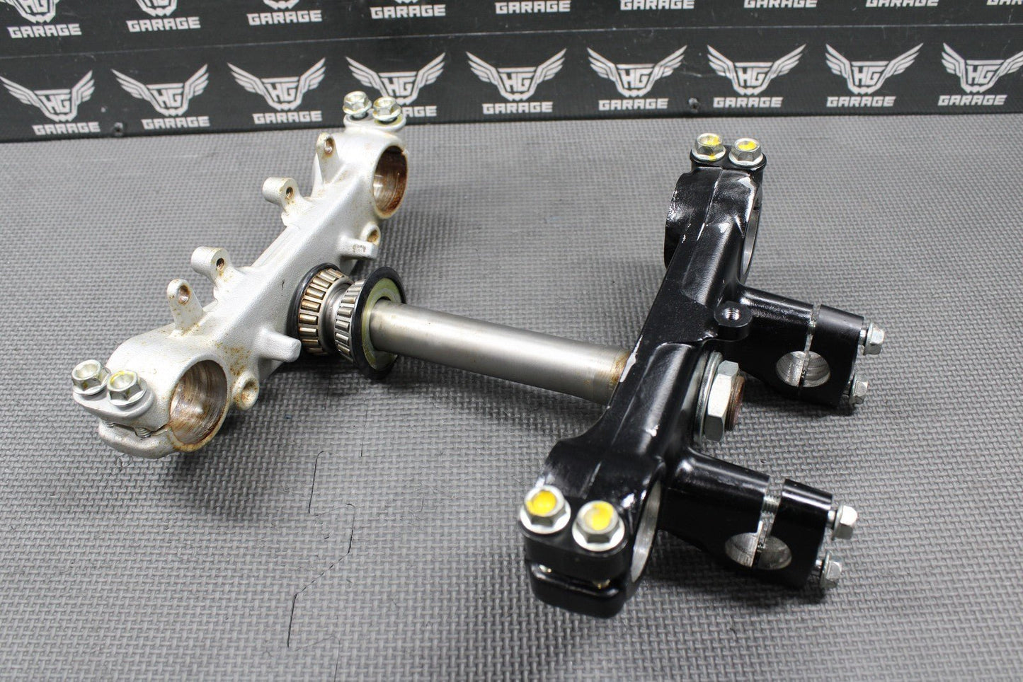 2002 HONDA XR200R 90 - 02 OEM FRONT FORKS LOWER UPPER TRIPLE TREE STEM BAR CLAMP - hggarage
