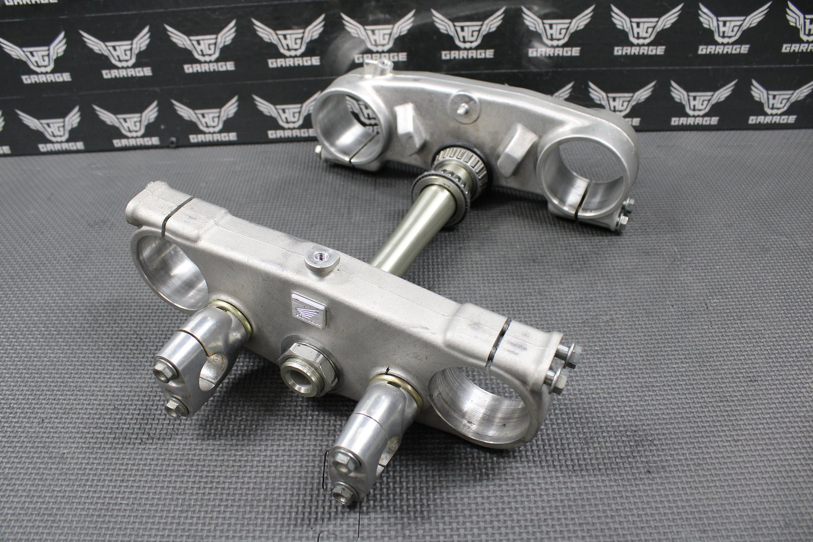 2001 00 - 03 HONDA CR125R OEM FRONT FORKS LOWER UPPER TRIPLE TREE STEM BAR CLAMP - hggarage