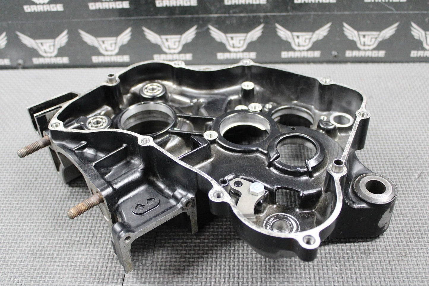 1988 HONDA CR125R OEM RIGHT ENGINE MOTOR CRANKCASE CRANK CASE 111A0 - KS6 - 830 GOOD - hggarage