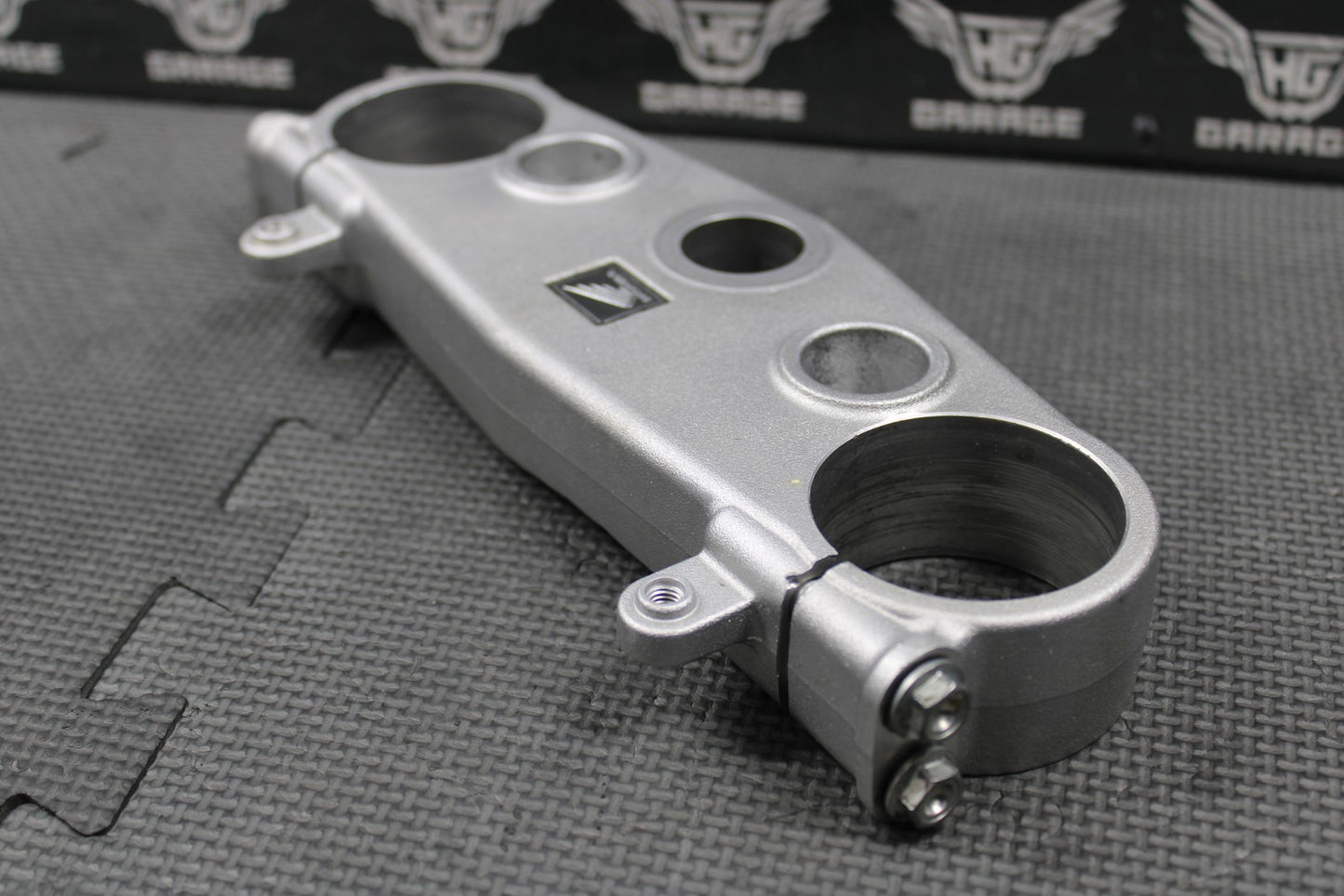 2008 2009 HONDA CRF250R OEM UPPER TRIPLE TREE BAR CLAMP BRIDGE 53300 - MEN - A10 - hggarage