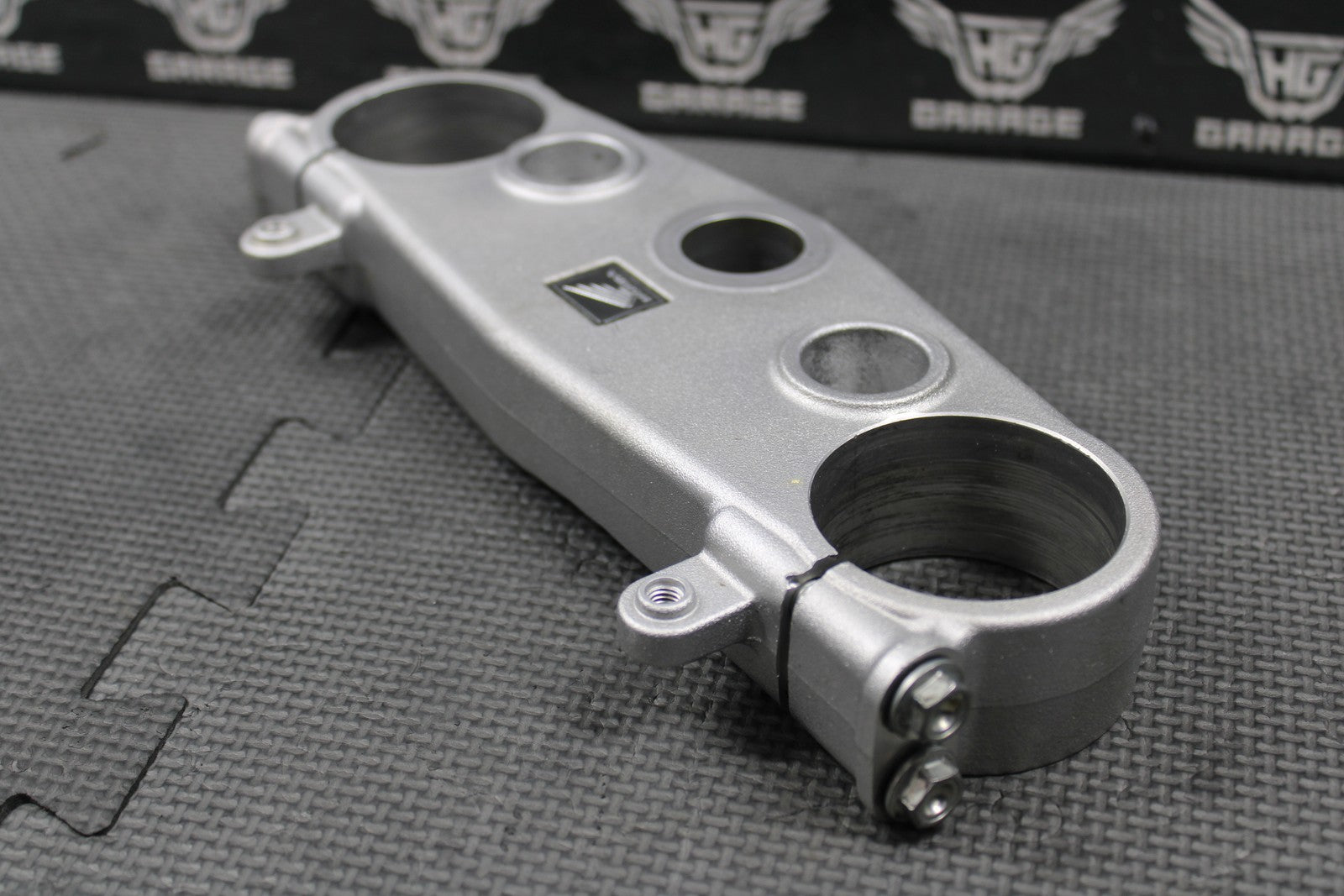 2008 2009 HONDA CRF250R OEM UPPER TRIPLE TREE BAR CLAMP BRIDGE 53300 - MEN - A10 - hggarage