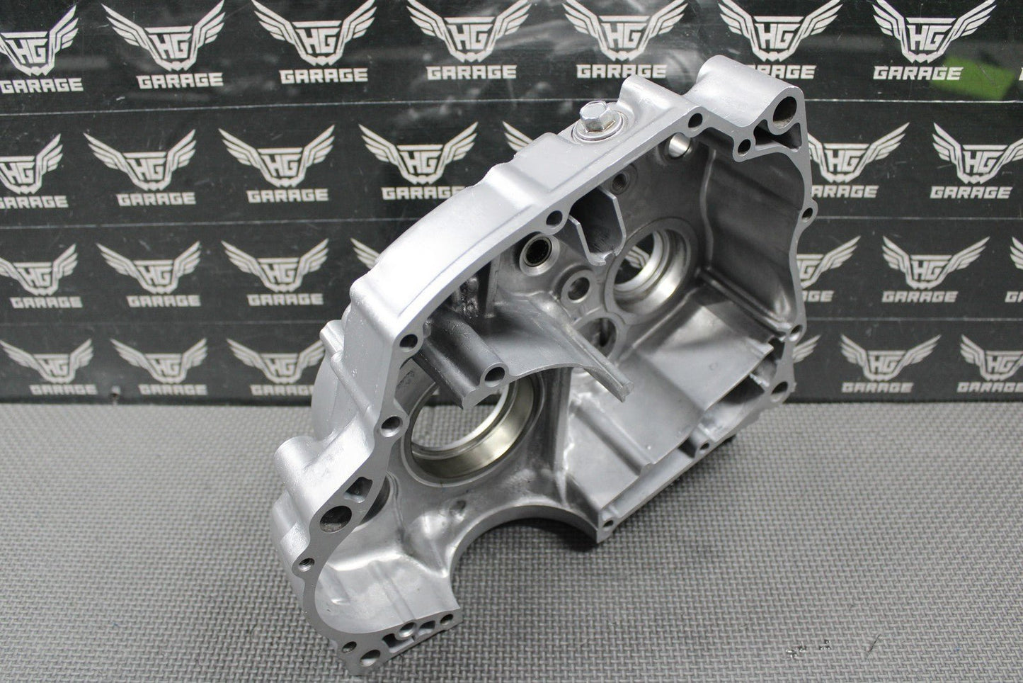 1991 HONDA 88 - 95 XR250R OEM LEFT ENGINE CRANKCASE CRANK CASE 11200 - KZ1 - 670 MINT! - hggarage